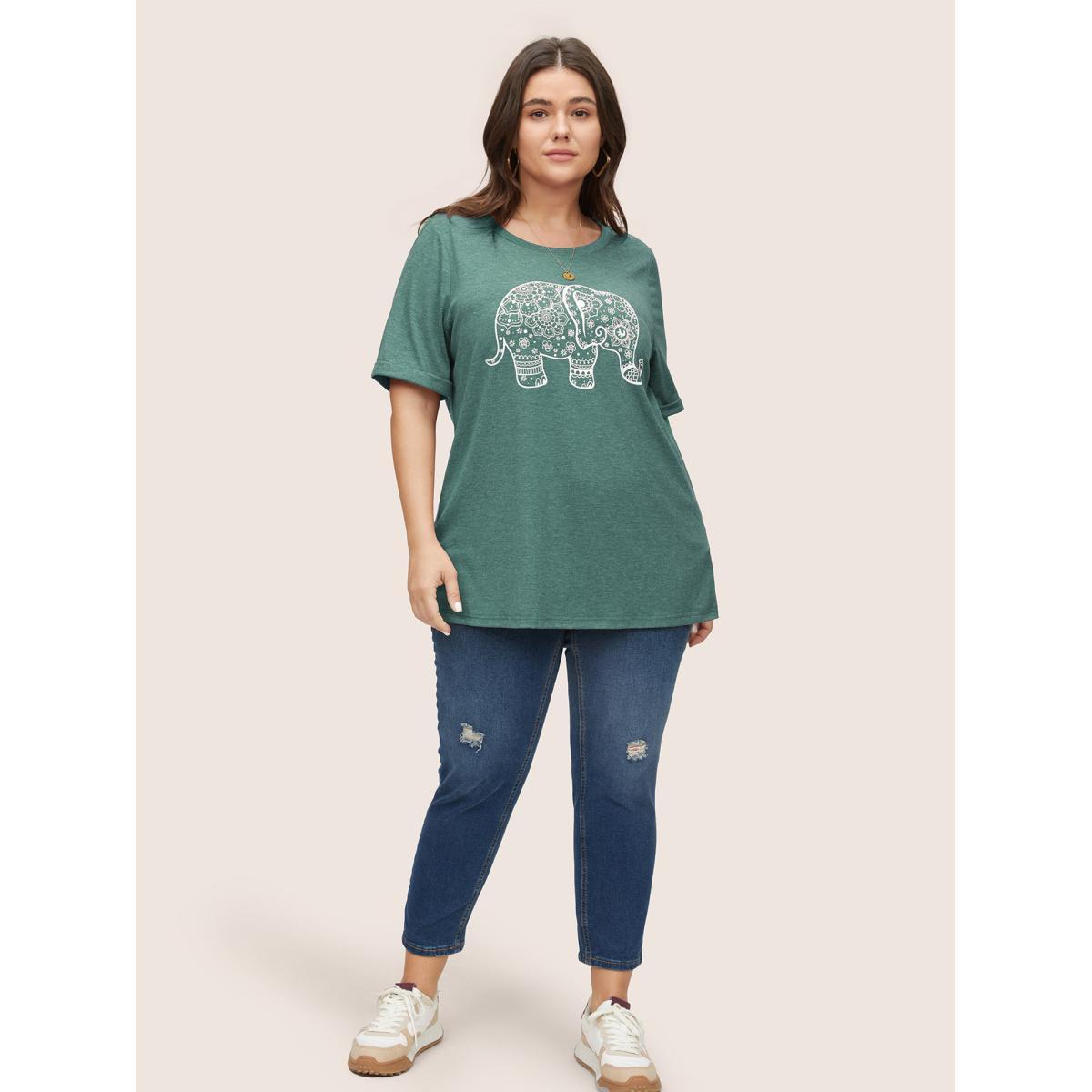 Plus Size Art & Design Elephant Print T-shirt Green Women Casual Non Art&design Round Neck Everyday T-shirts BloomChic 26/4X Product Image