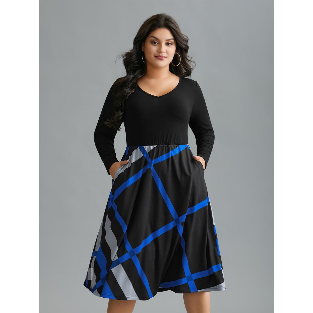 Plus Size Crew Neck Colorblock Contrast Striped Pocket Dress Black Women Casual Patchwork Knit Dresses Bloomchic 14-16/1X Product Image