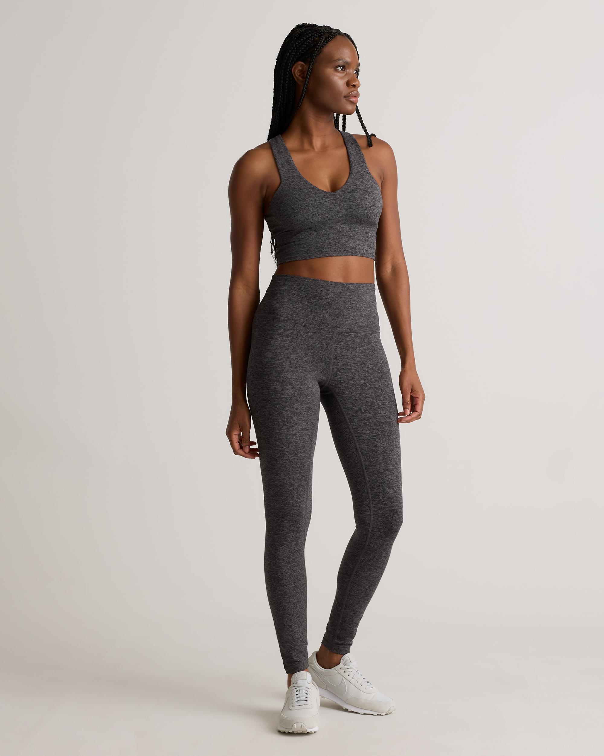 Quince | Women's Ultra-Soft Performance Legging 28" Inseam Recycled Polyester Product Image