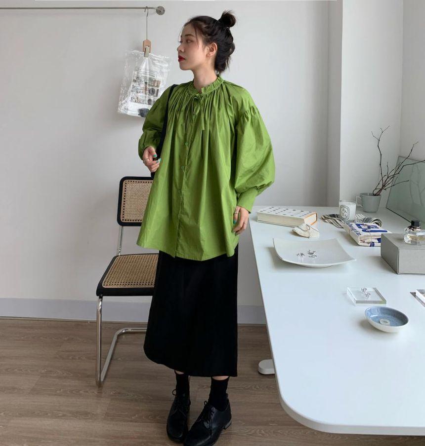 Puff-Sleeve Crew Neck Plain Ruffled Blouse Product Image