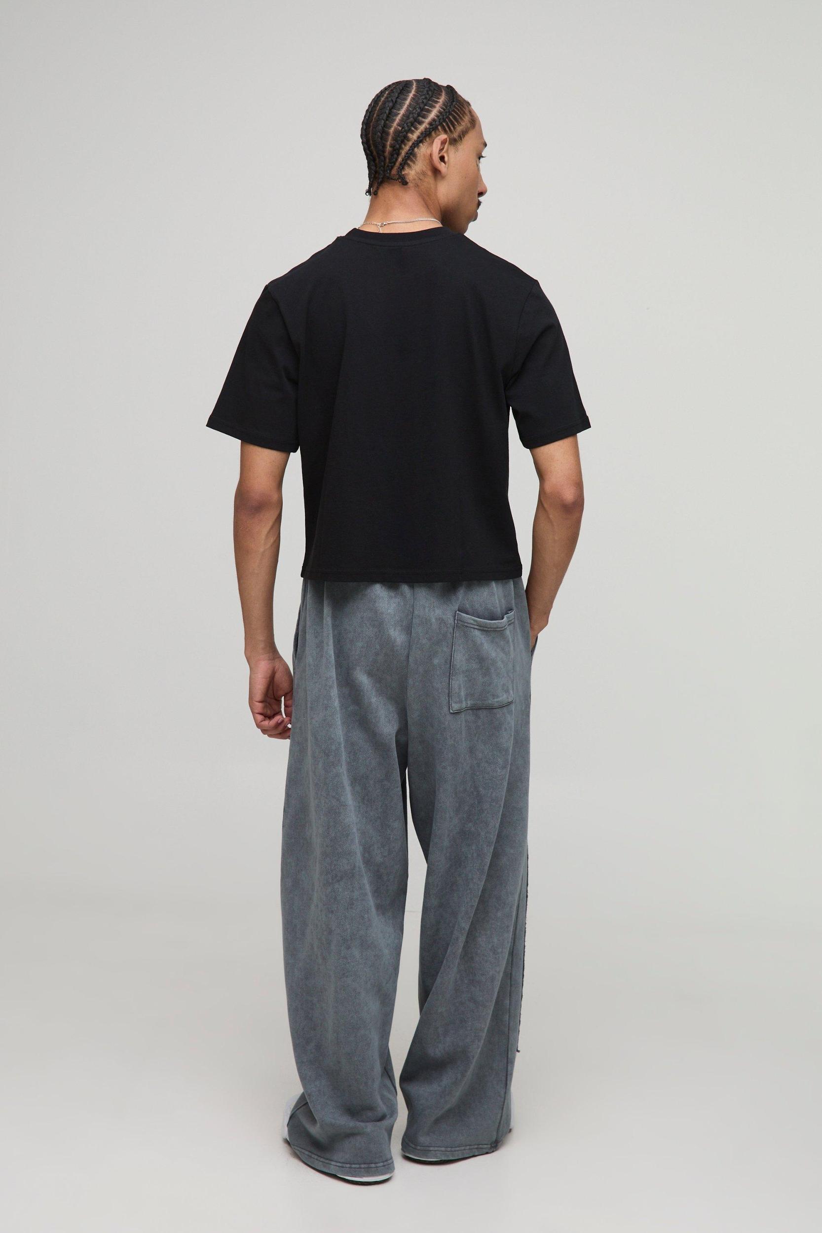 Shrunken Boxy T-Shirt | boohooMAN USA Product Image