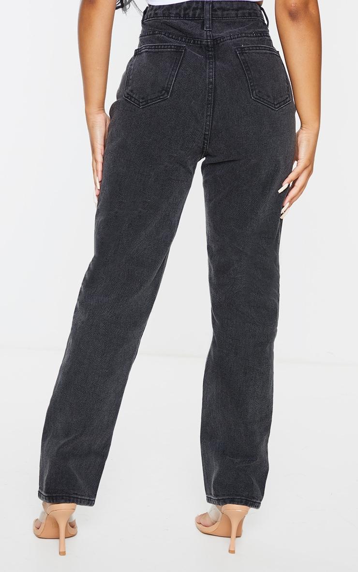 PRETTYLITTLETHING Petite Black Straight Leg Jeans Product Image