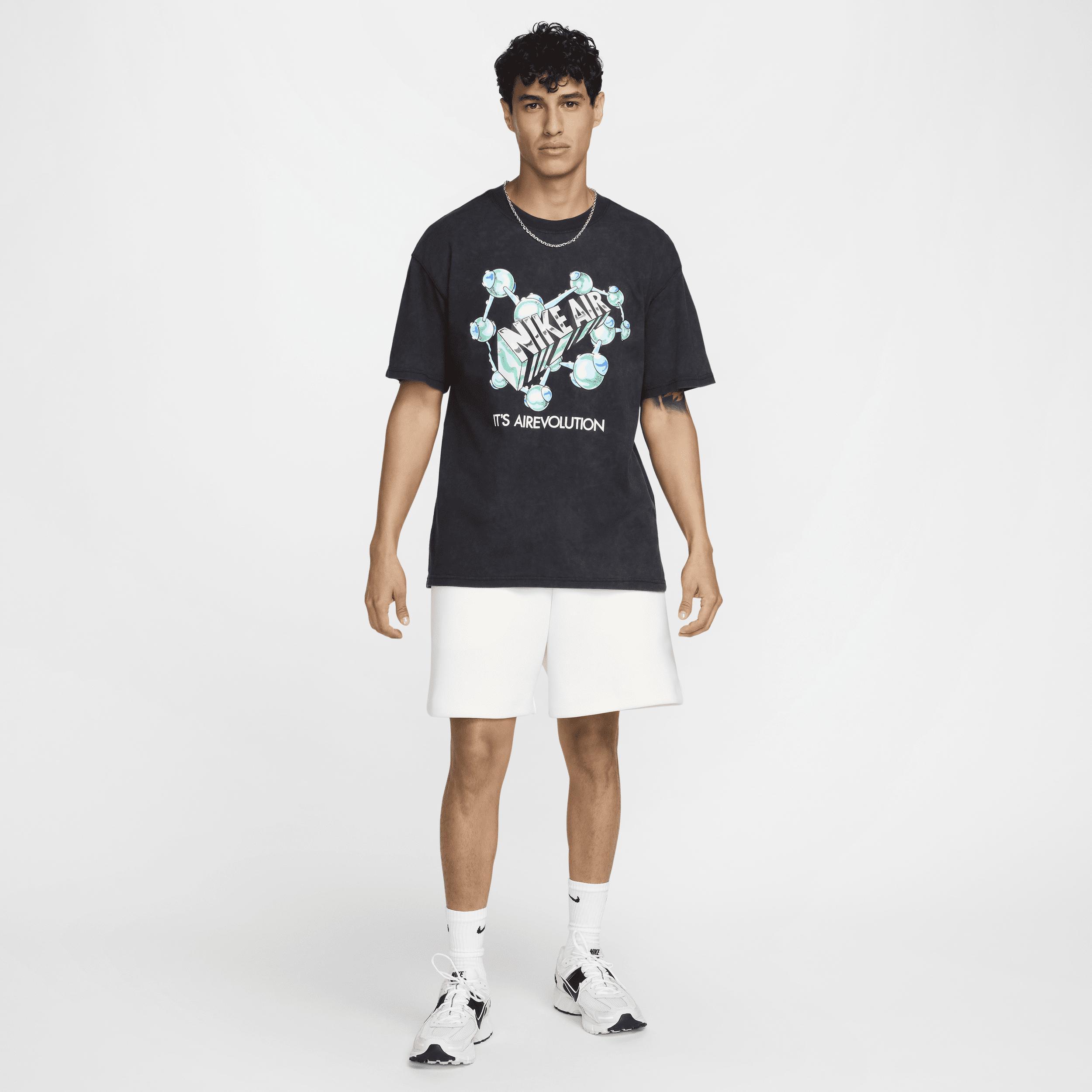 Nike Sportswear Men's T-Shirt Product Image