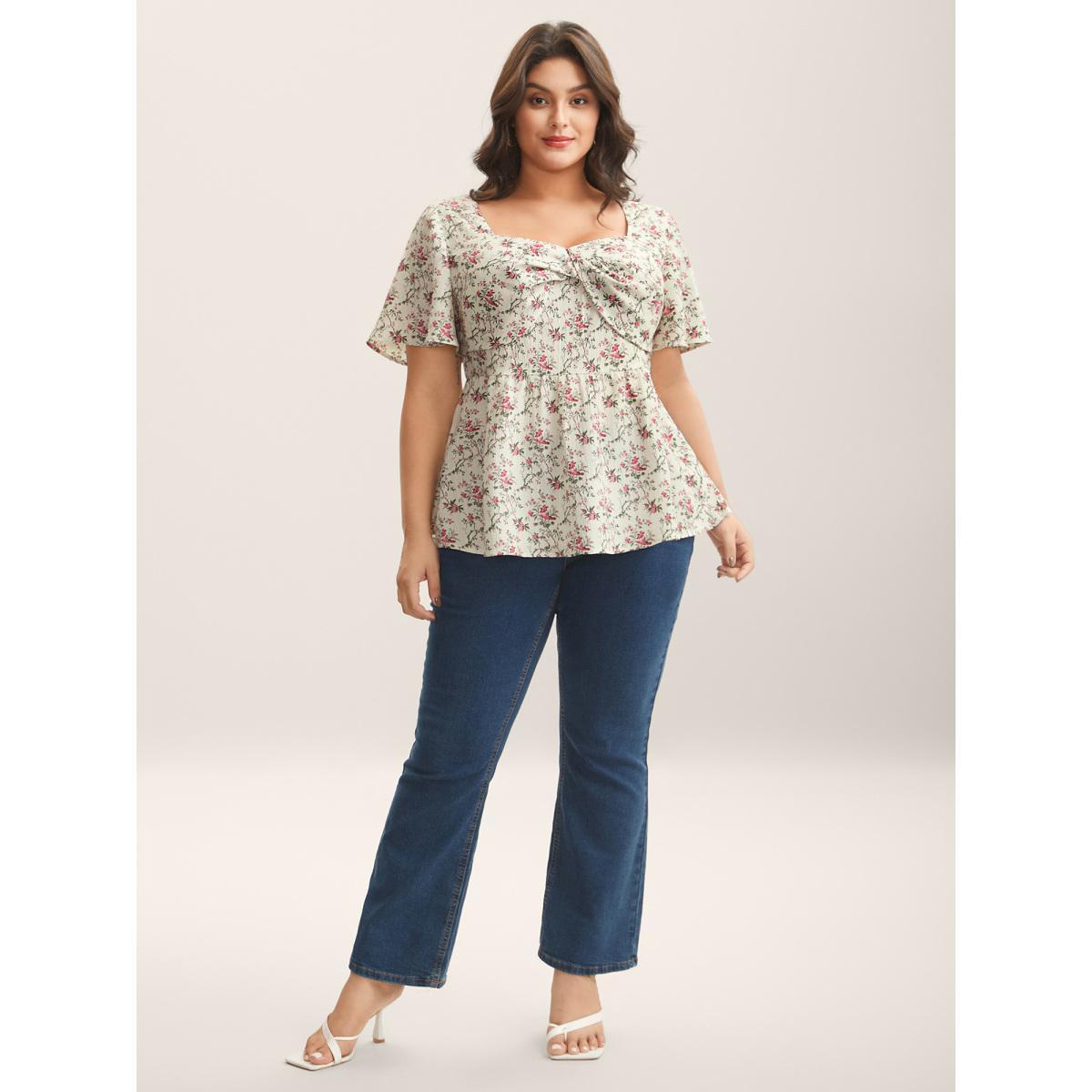 Plus Size Ivory Knotted Floral Print Flared Sleeve Blouse Women Short sleeve Heart neckline Everyday-Elegant Blouses BloomChic 22-24/3X Product Image