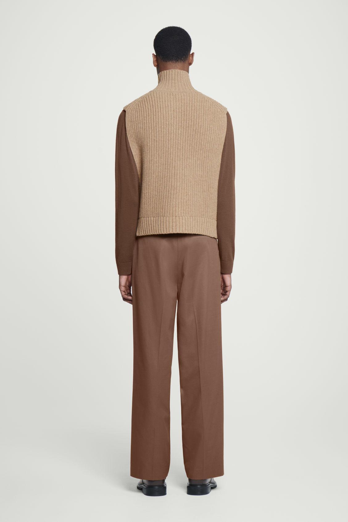 OPEN-SIDE ZIP-UP WOOL TANK Product Image
