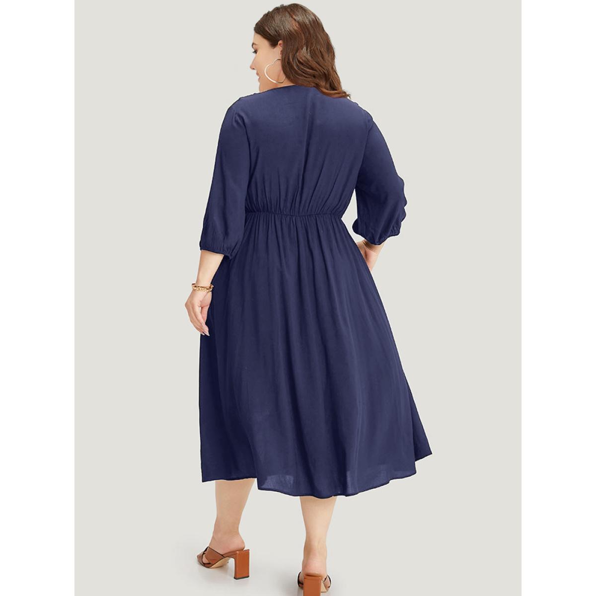 Plus Size Floral Embroidered Patchwork Pocket Elastic Cuffs Dress Indigo Women Vacation Elastic cuffs V-neck Elbow-length sleeve Curvy Midi Dress BloomChic 14-16/1X Product Image