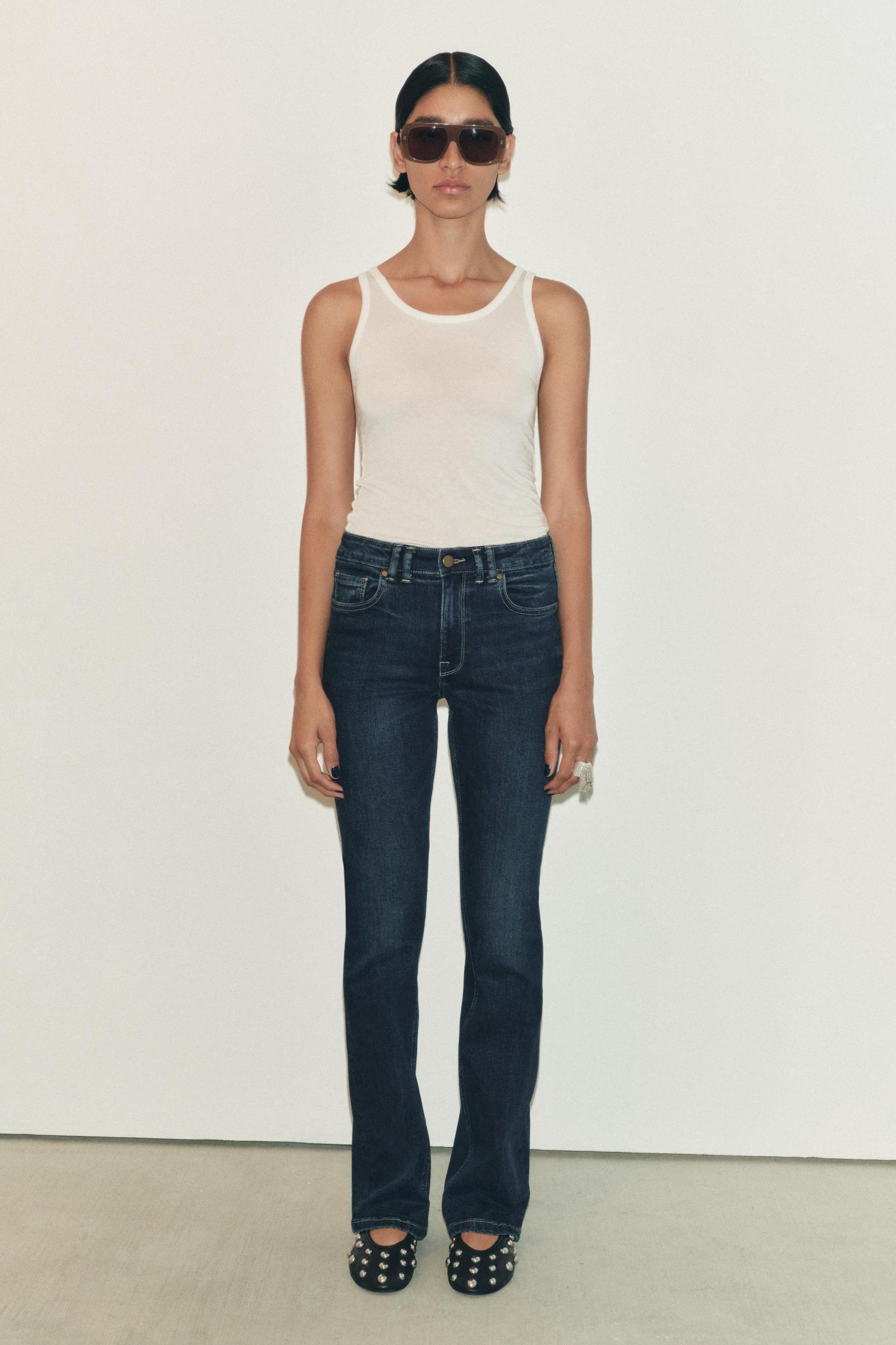 LOW RISE CONTOUR BOOTCUT JEANS ZW COLLECTION Product Image