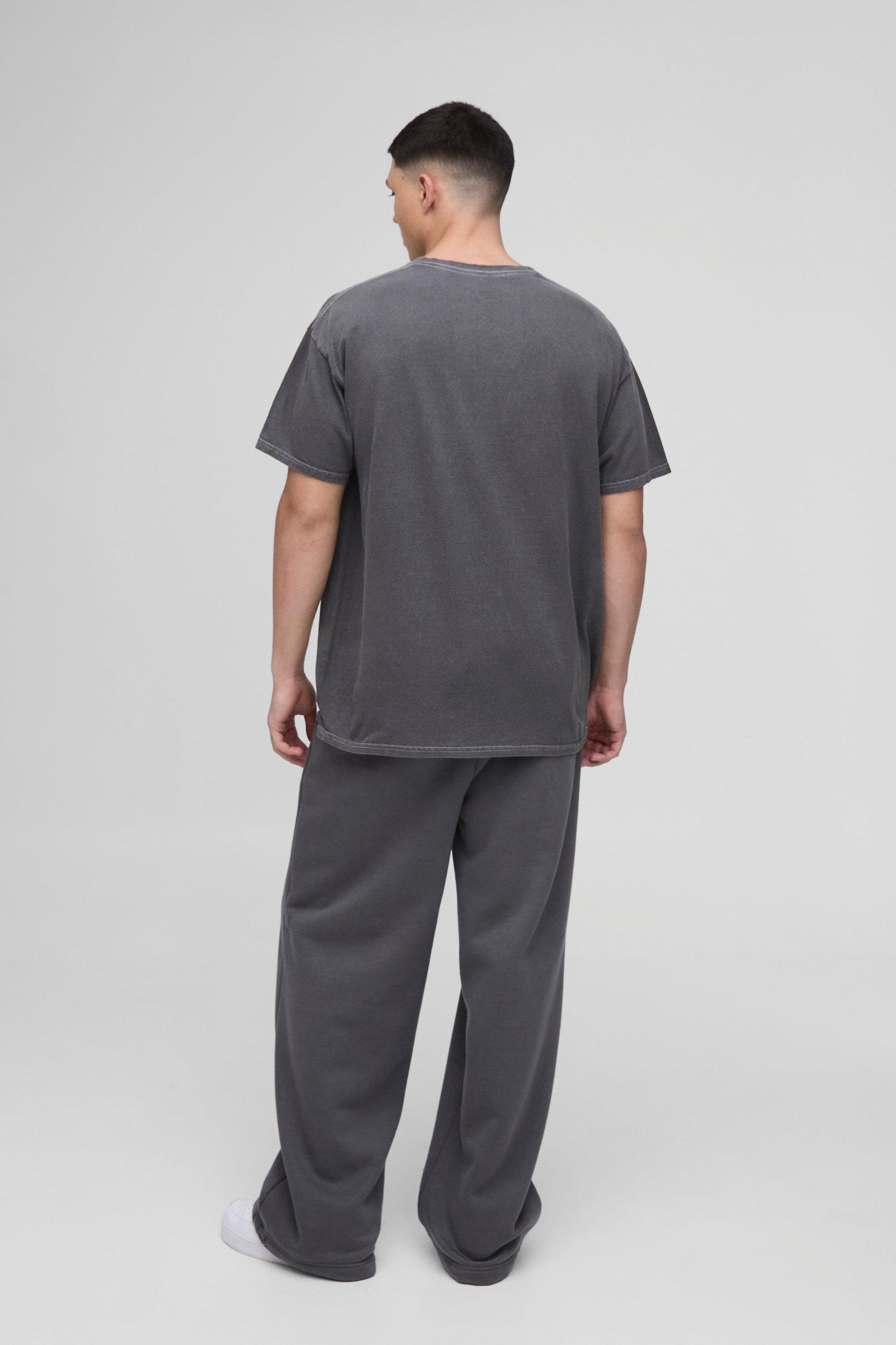 Oversized Ford GT License Printed Washed T-Shirt | boohooMAN USA Product Image