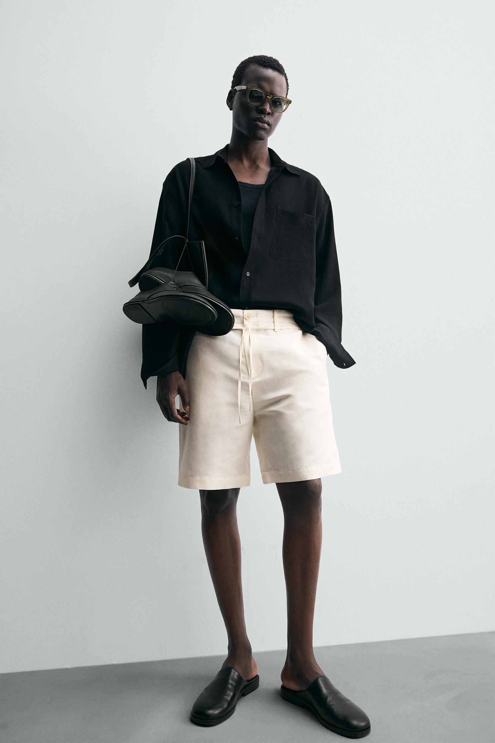 DRAWSTRING SHORTS Product Image