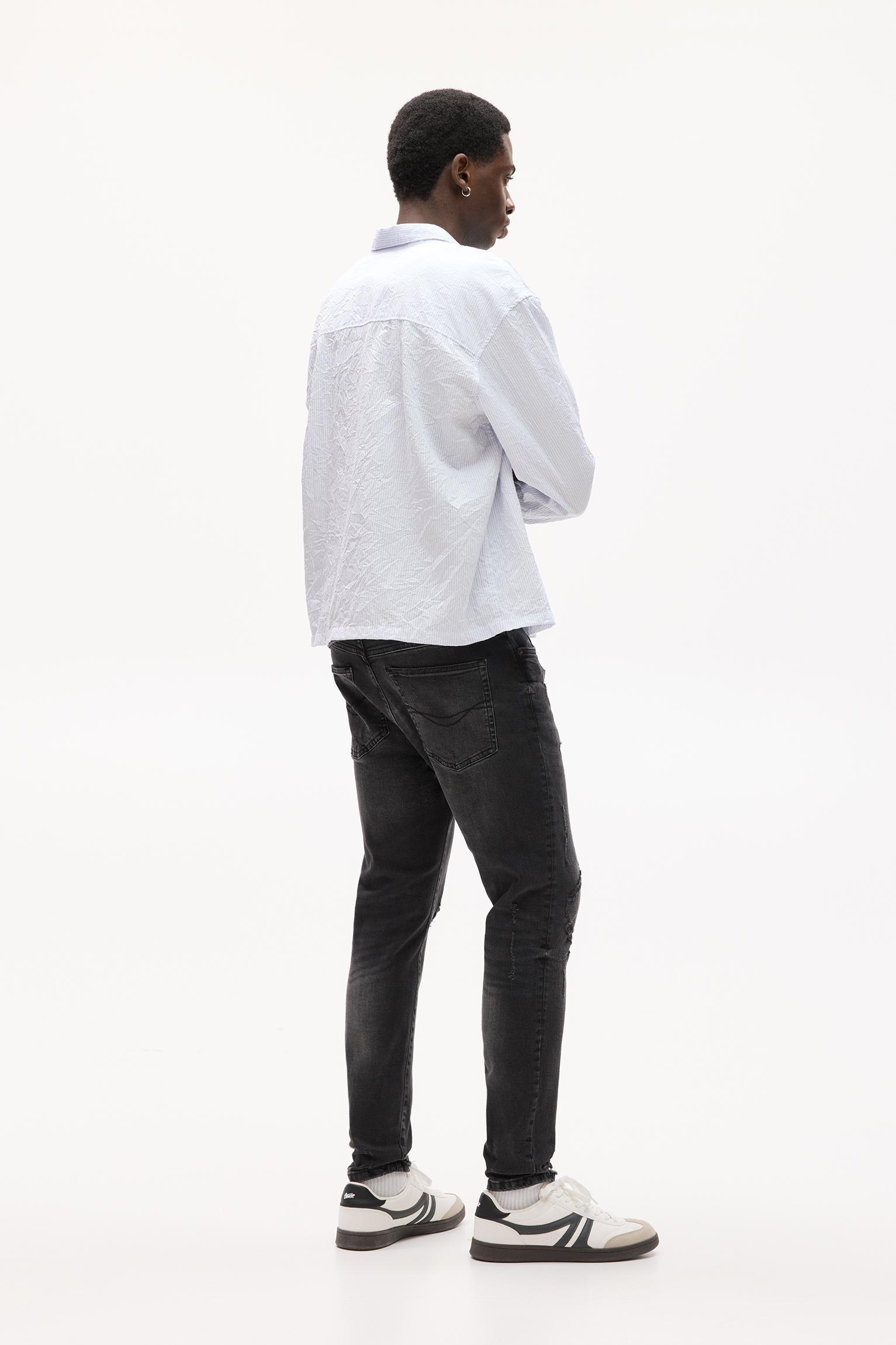 Ripped carrot fit jeans Product Image