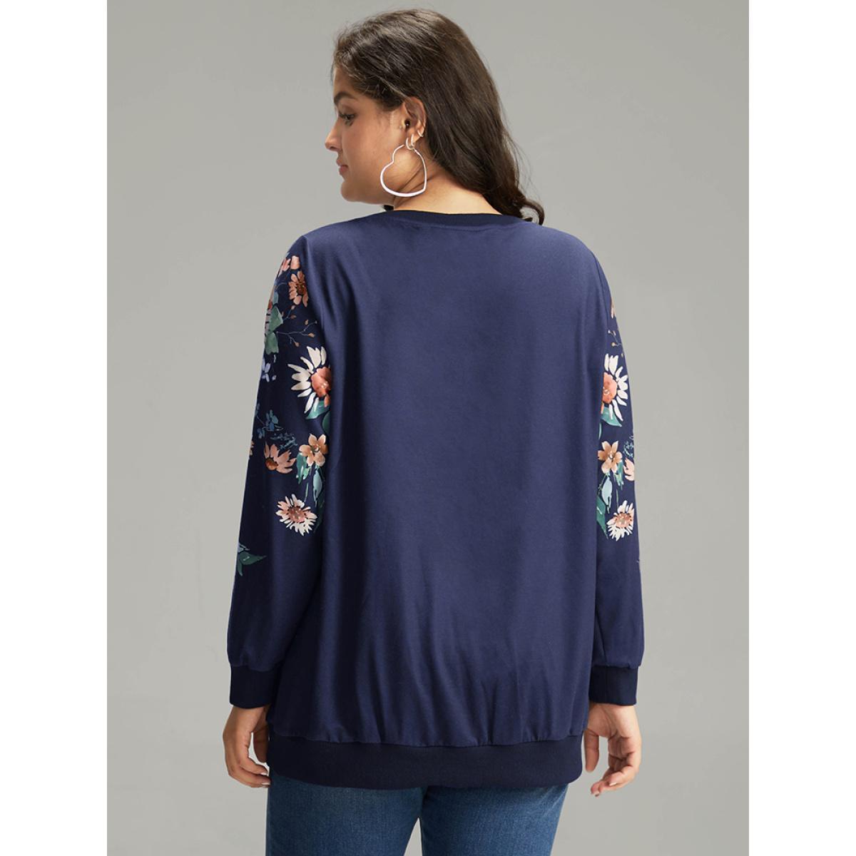 Plus Size Floral Print Round Neck Sweatshirt Women Indigo Casual Elastic cuffs Round Neck Dailywear Sweatshirts BloomChic 14-16/1X Product Image
