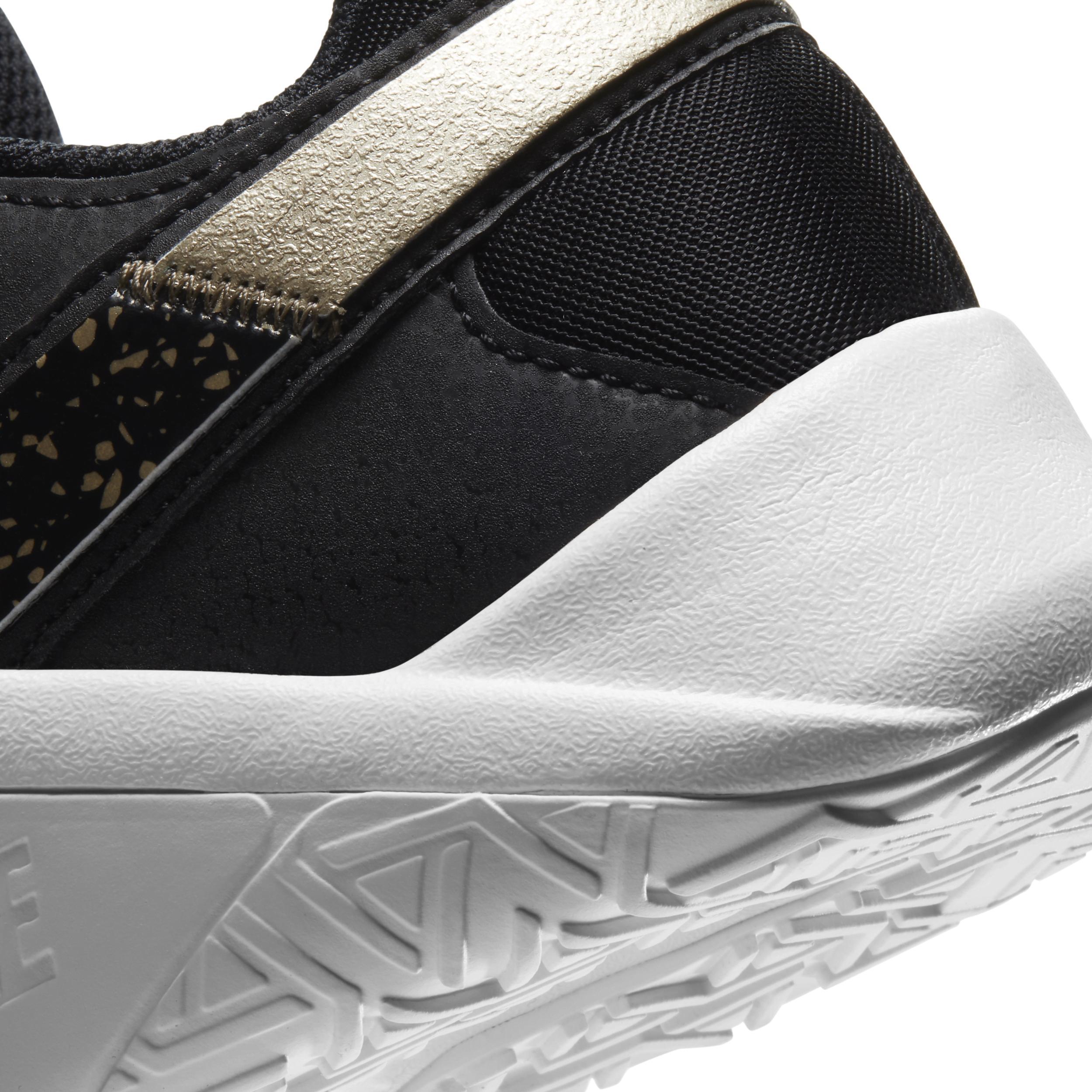 Nike Legend Essential 2 Premium Women's Training Shoe Product Image