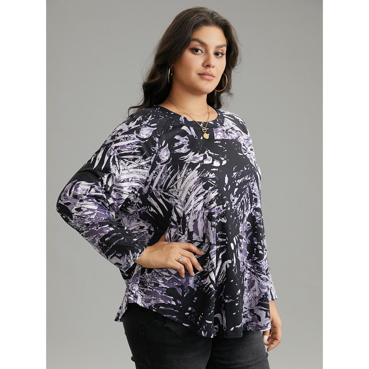 Plus Size Tie Dye Curved Hem T-shirt Black Women Casual Printed Silhouette Floral Print Round Neck Dailywear T-shirts BloomChic 28/5X Product Image
