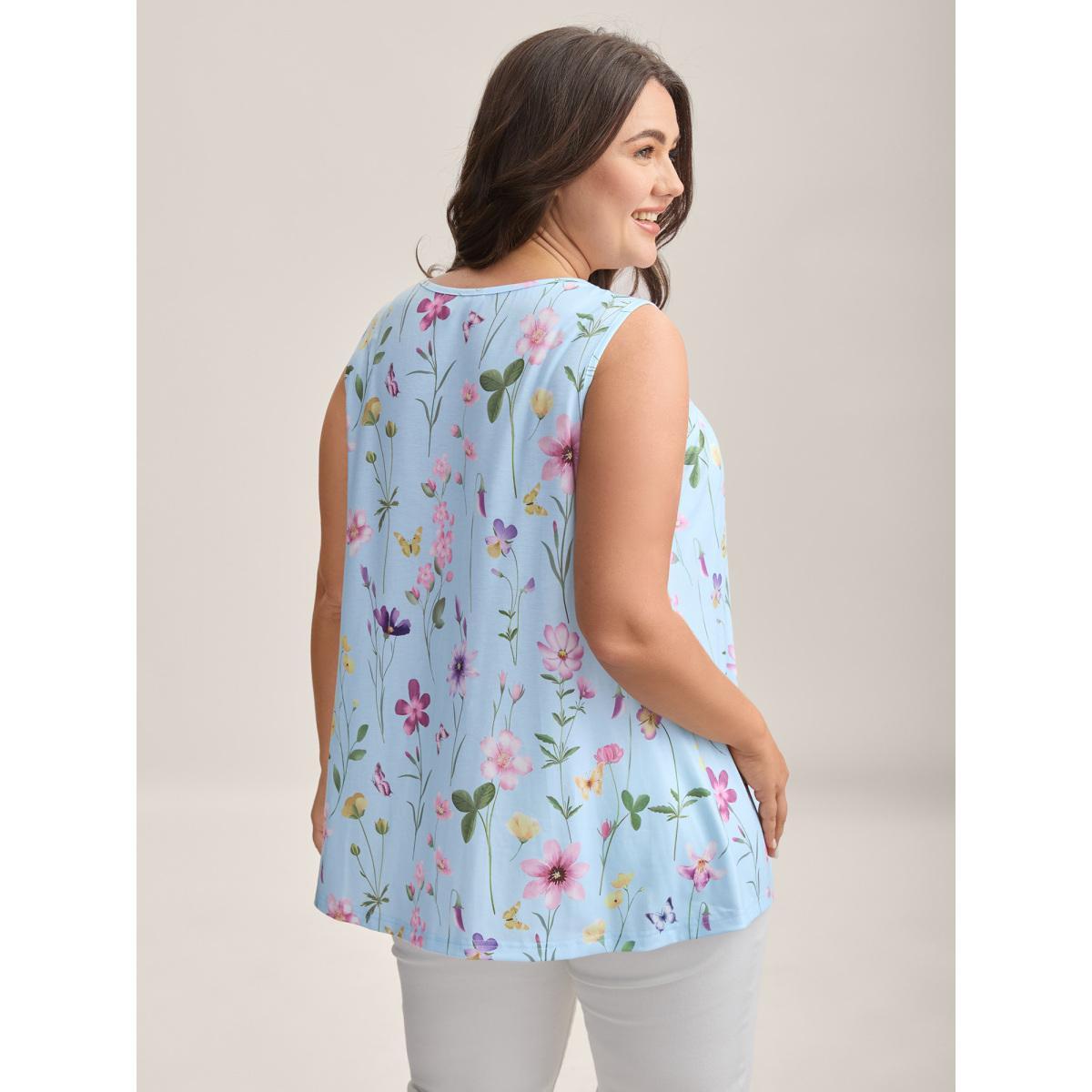 Plus Size Floral Print Flowy Pleated Tank Top Women LightBlue Gathered Round Neck Everyday-Casual Tank Tops Camis BloomChic 22-24/3X Product Image