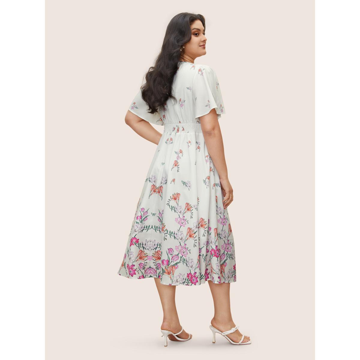 Plus Size Floral Print Shirred Pocket Ruffle Sleeve Dress White Women Elegant Non V-neck Short sleeve Curvy Midi Dress BloomChic 28/5X Product Image
