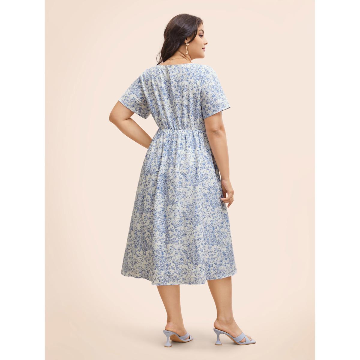 Plus Size Square Neck Floral Tucked Seam Dress Skyblue Women Elegant Tucked seam Square Neck Short sleeve Curvy BloomChic 26/4X Product Image