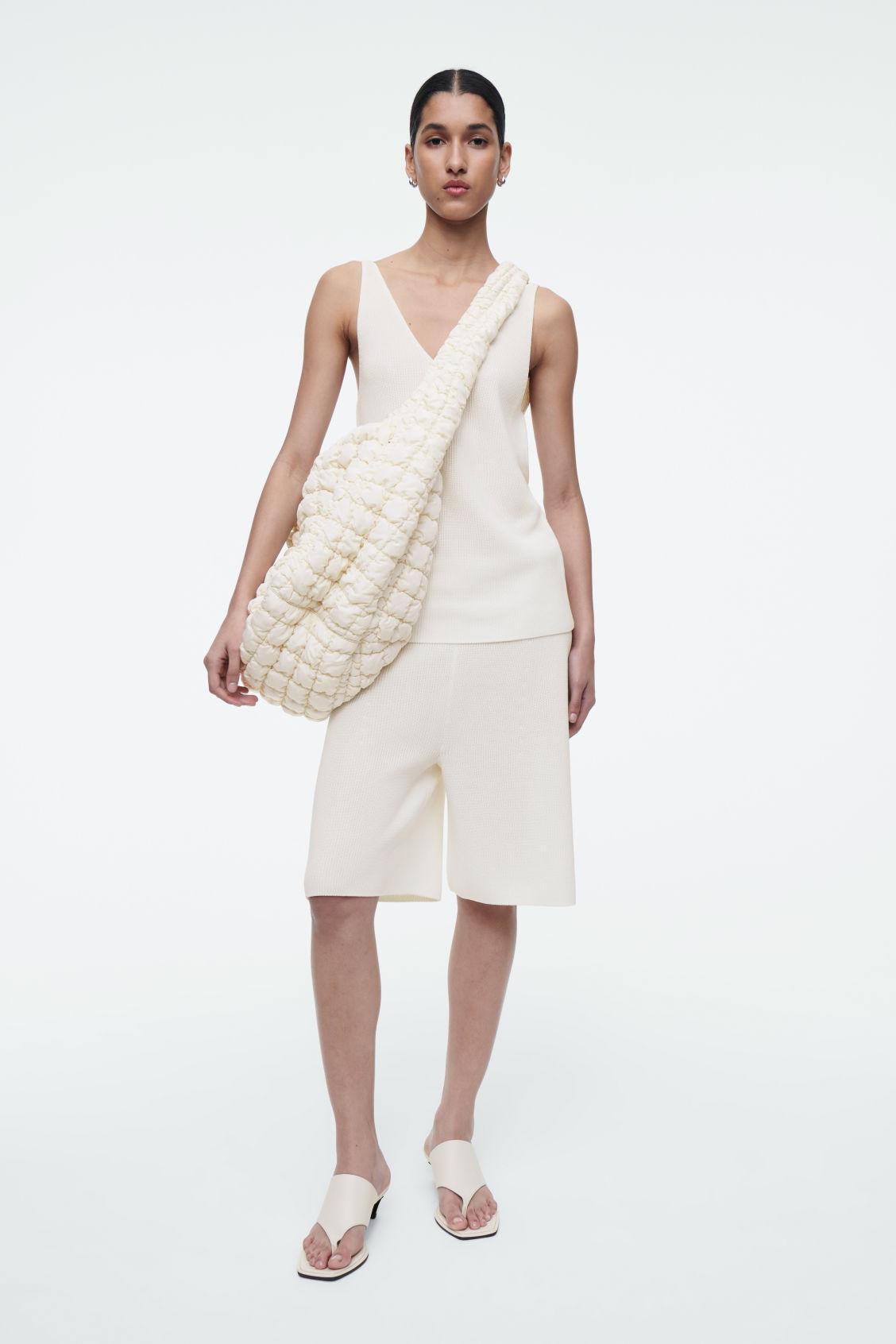 OVERSIZED QUILTED CROSSBODY BAG Product Image