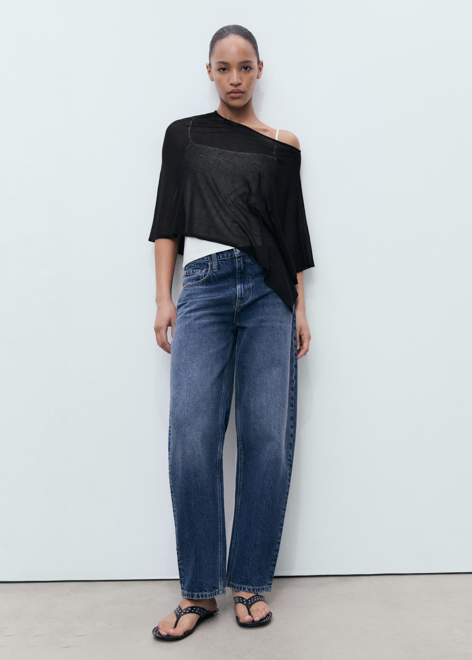 Asymmetrical knitted cape - Women | MANGO USA Product Image