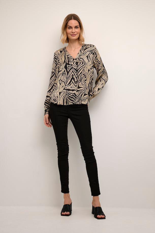 CUvilma Blouse Product Image
