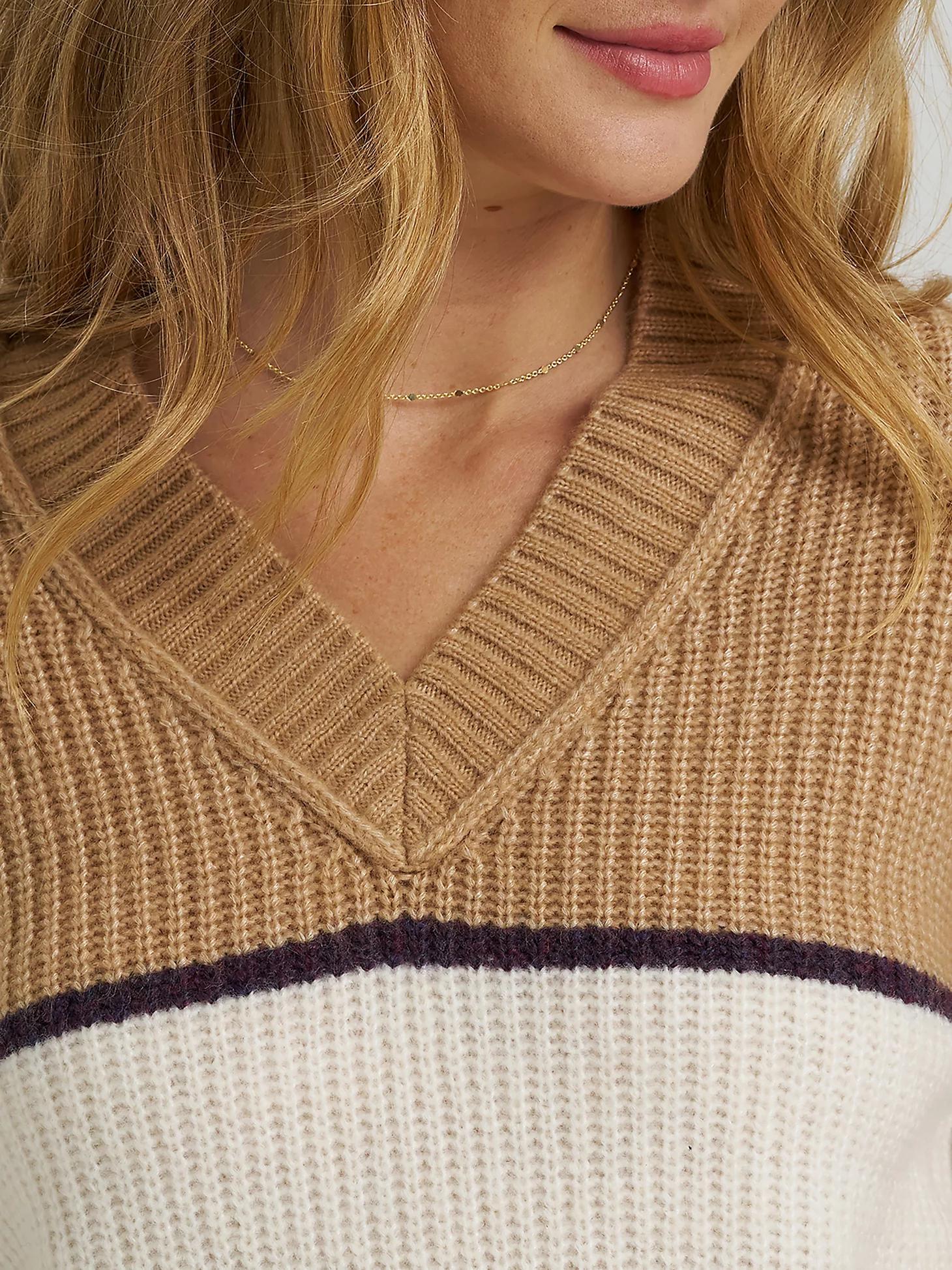 Women's Ribbed V-Neck Color Block Sweater | Women's Tops & Tees | Lee® Product Image