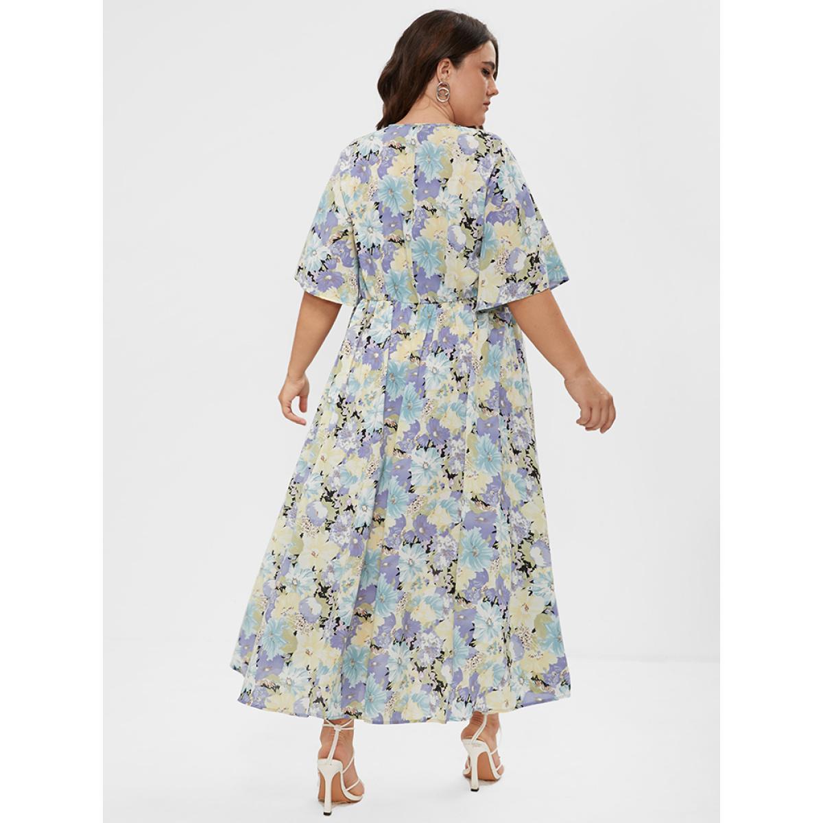 Plus Size Floral Split Pocket Button Detail Wrap Maxi Dress Purple Women Dating Wrap V-neck Short sleeve Curvy Midi Dress BloomChic 18-20/2X Product Image