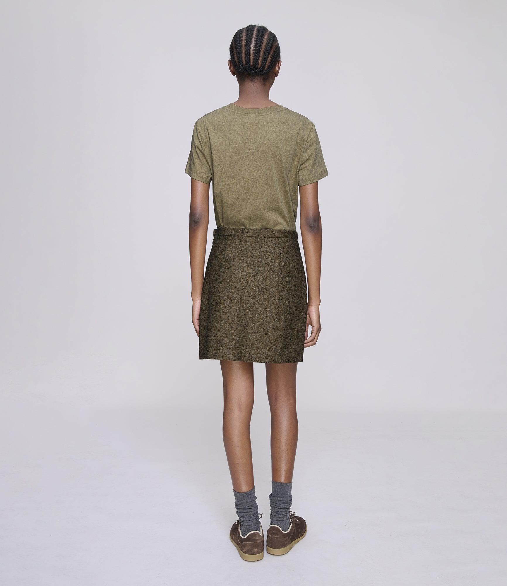 Standard Item T-shirt (W) Male Product Image