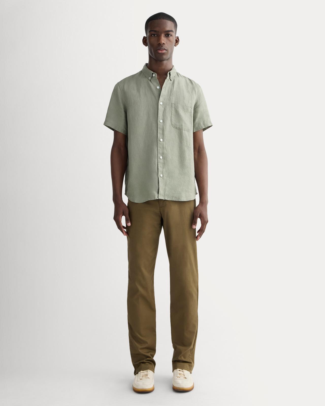 The Classic Short-Sleeve Shirt in Linen Product Image
