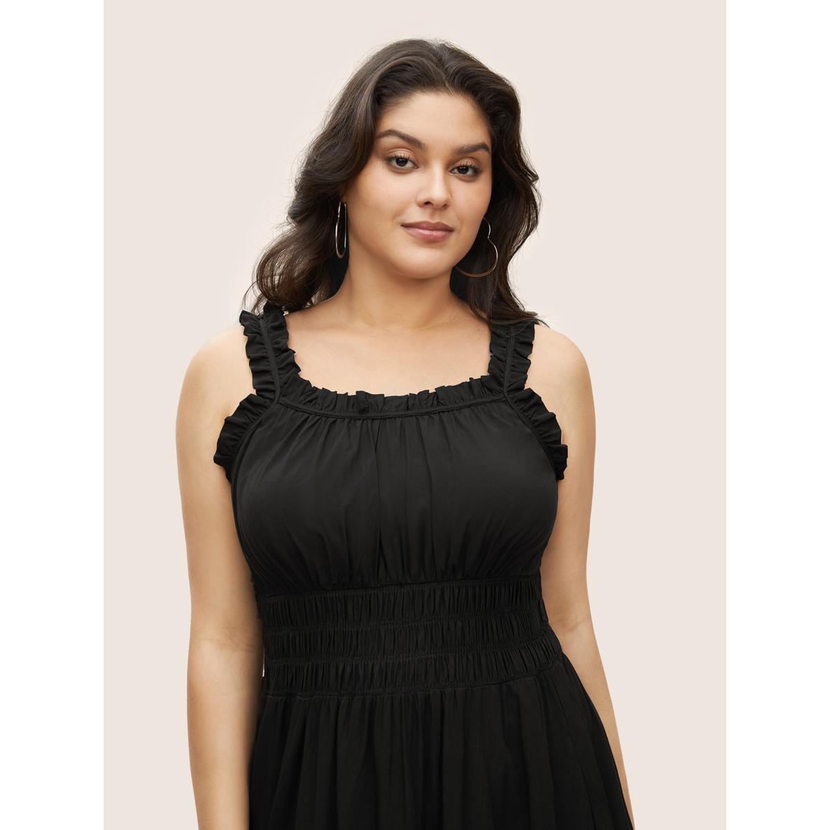 Plus Size Plain Gathered Elastic Waist Ruffle Trim Dress Black Women Casual Gathered Non Sleeveless Curvy BloomChic 30/6X Product Image