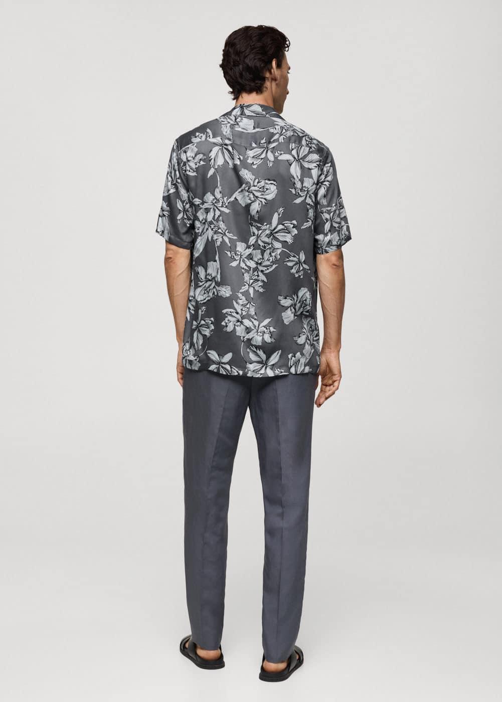 Regular-fit Hawaiian-print shirt - Men | MANGO USA Product Image