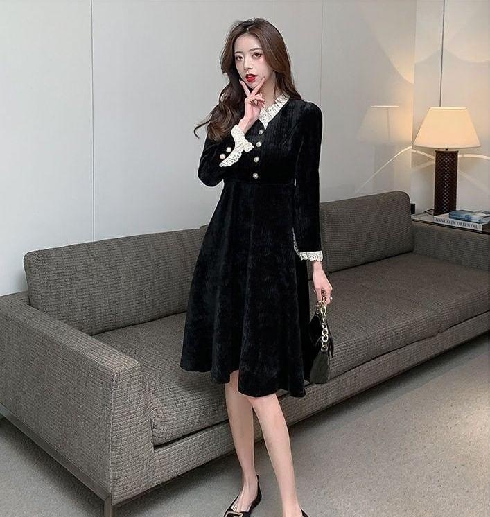 Long-Sleeve V-Neck Plain Lace Trim A-Line Dress Product Image