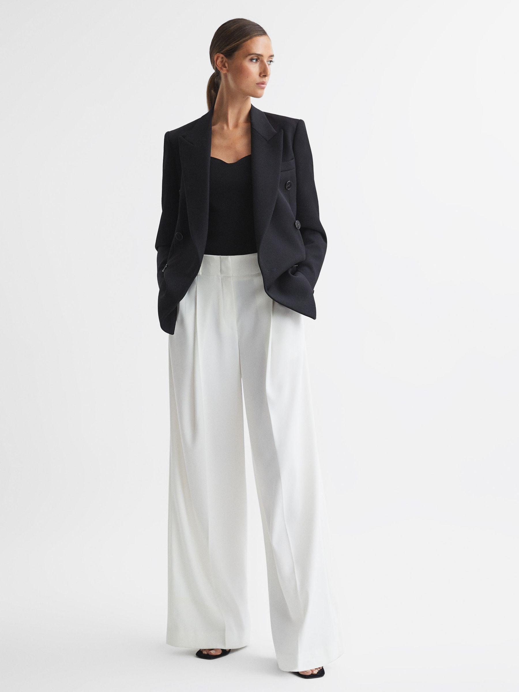 Sweetheart Neck Top in Black Product Image