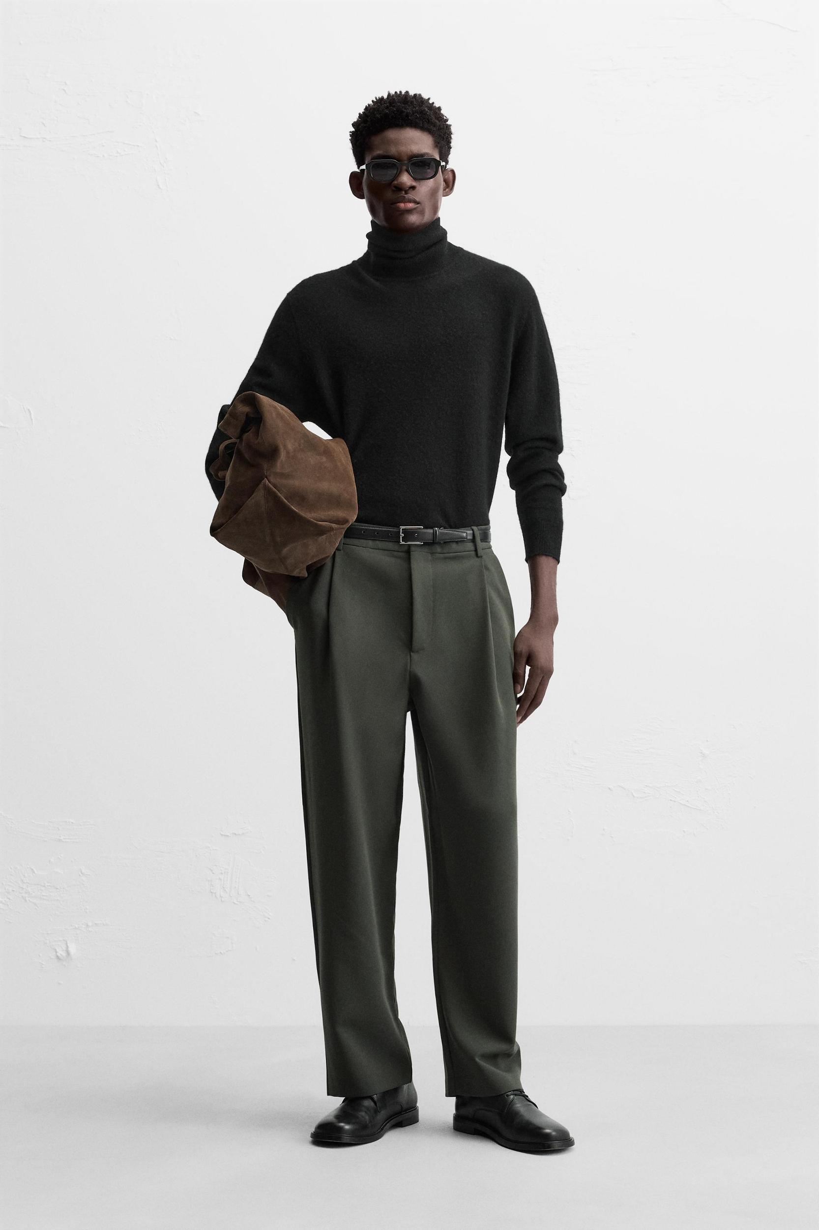 RELAXED FIT PLEATED PANTS Product Image