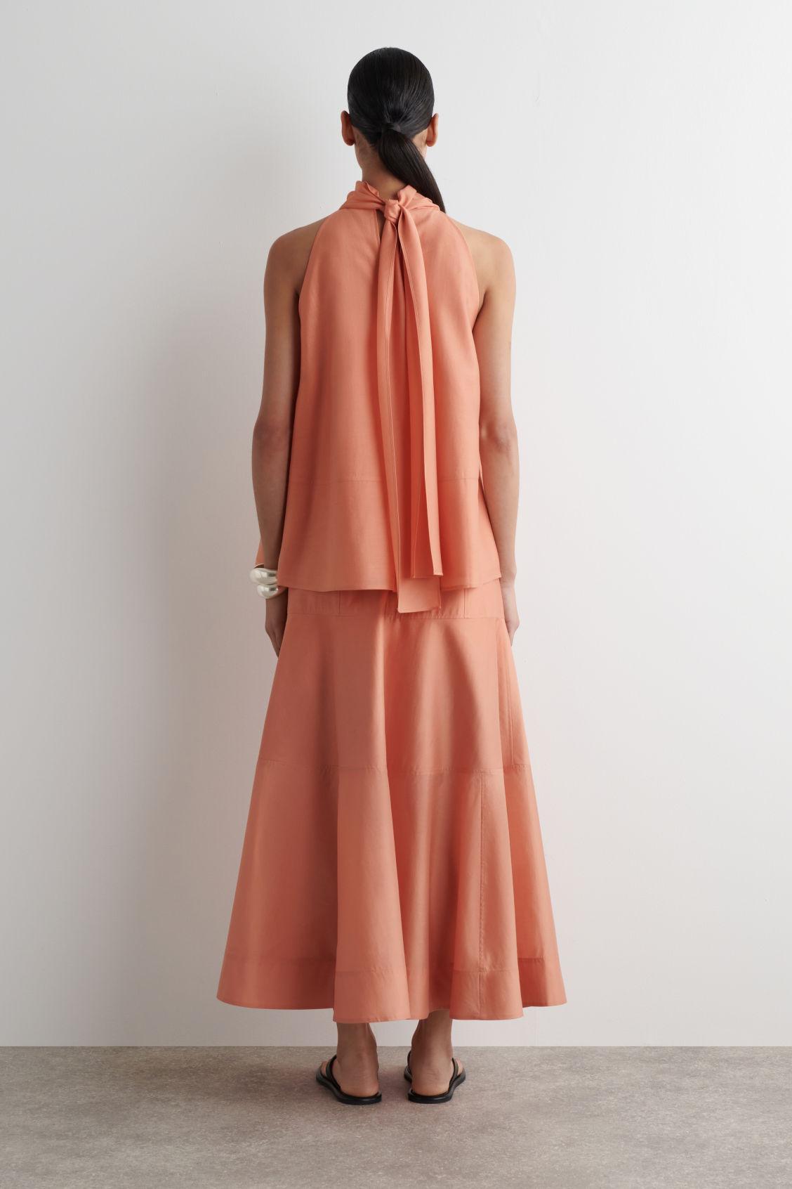 FLUID HALTERNECK TOP Product Image