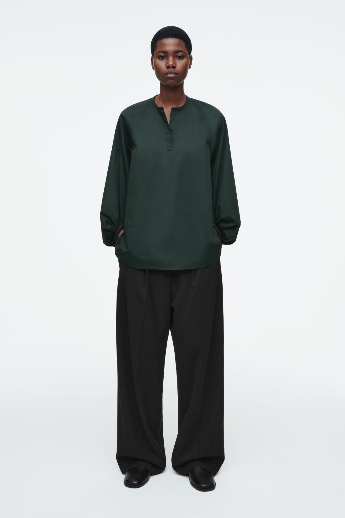 BALLOON-SLEEVE BLOUSE Product Image