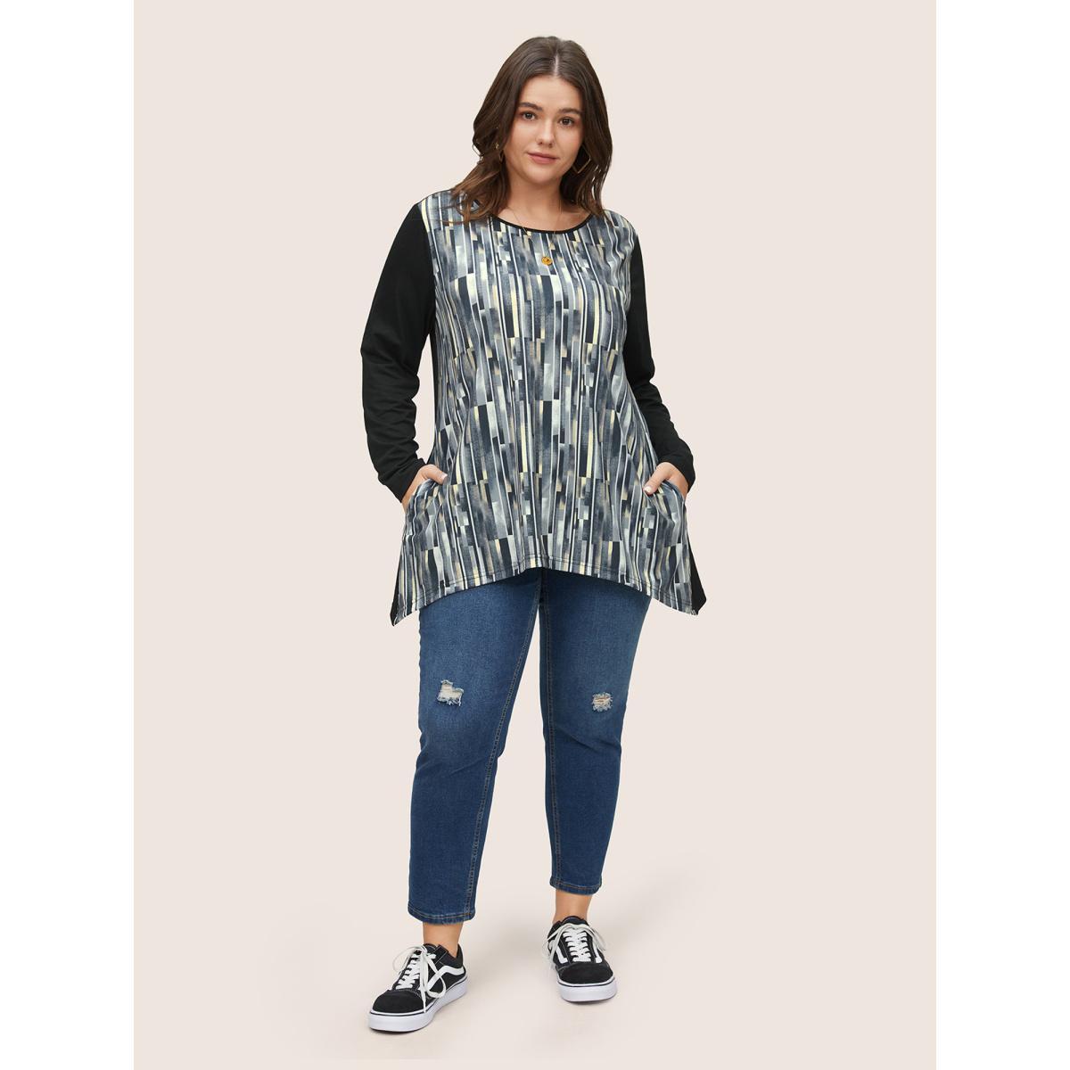 Plus Size Colorblock Contrast Pocket Arc Hem T-shirt Black Women Casual Non Colorblock Round Neck Everyday T-shirts BloomChic 28/5X Product Image