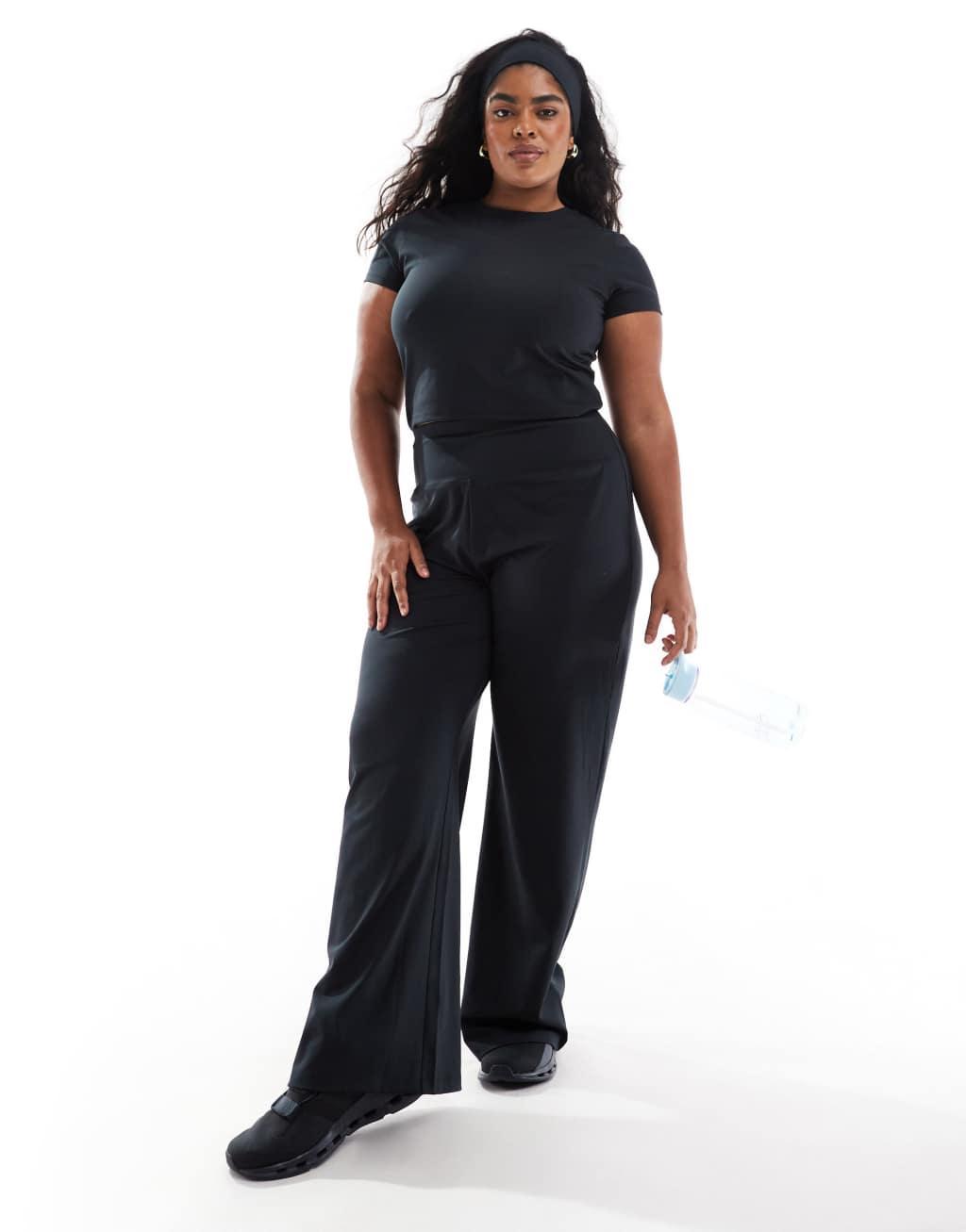 4505 Curve Icon soft touch dance pants in black  Product Image