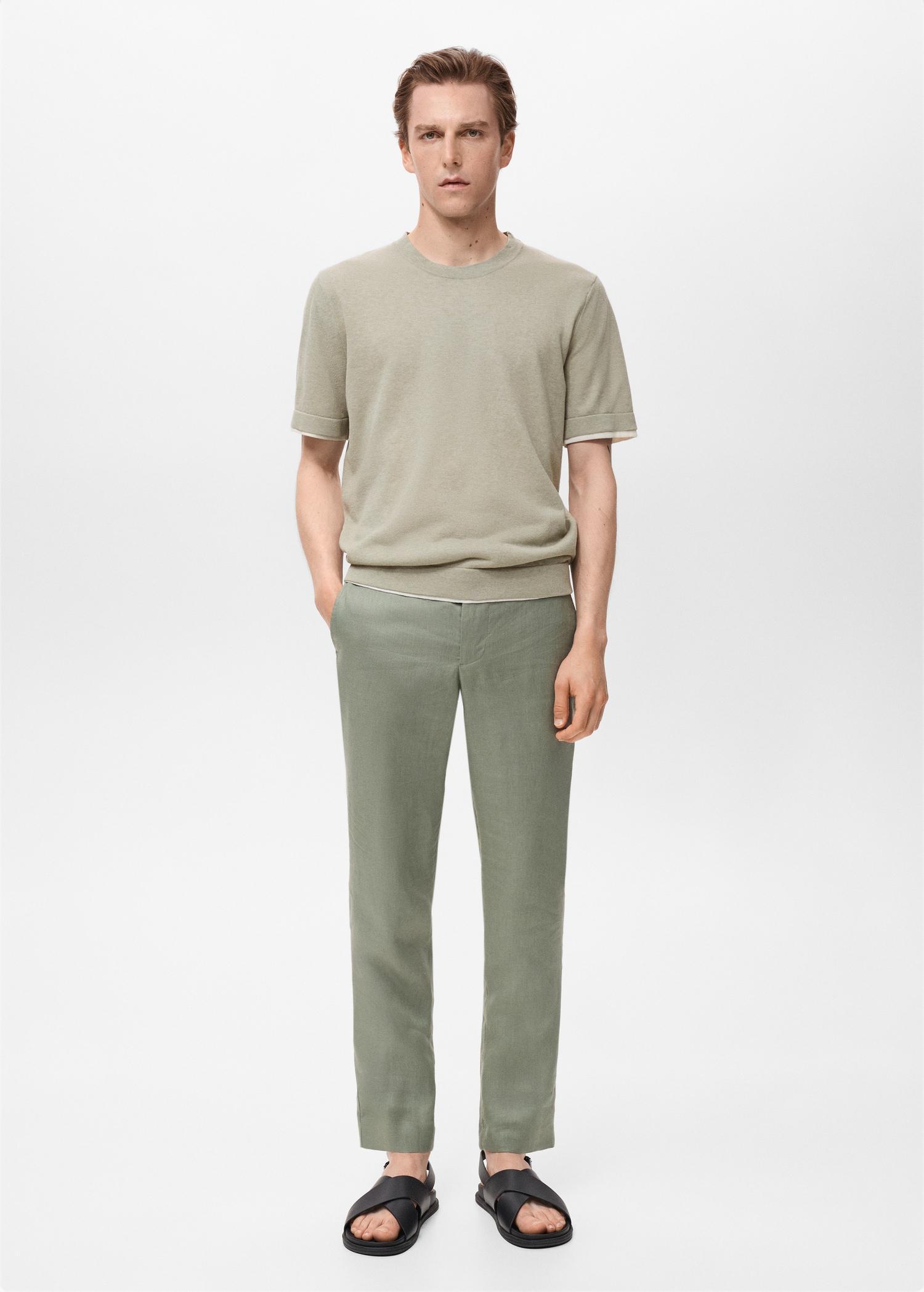 Contrasting cotton-blend T-shirt - Men | MANGO USA Product Image