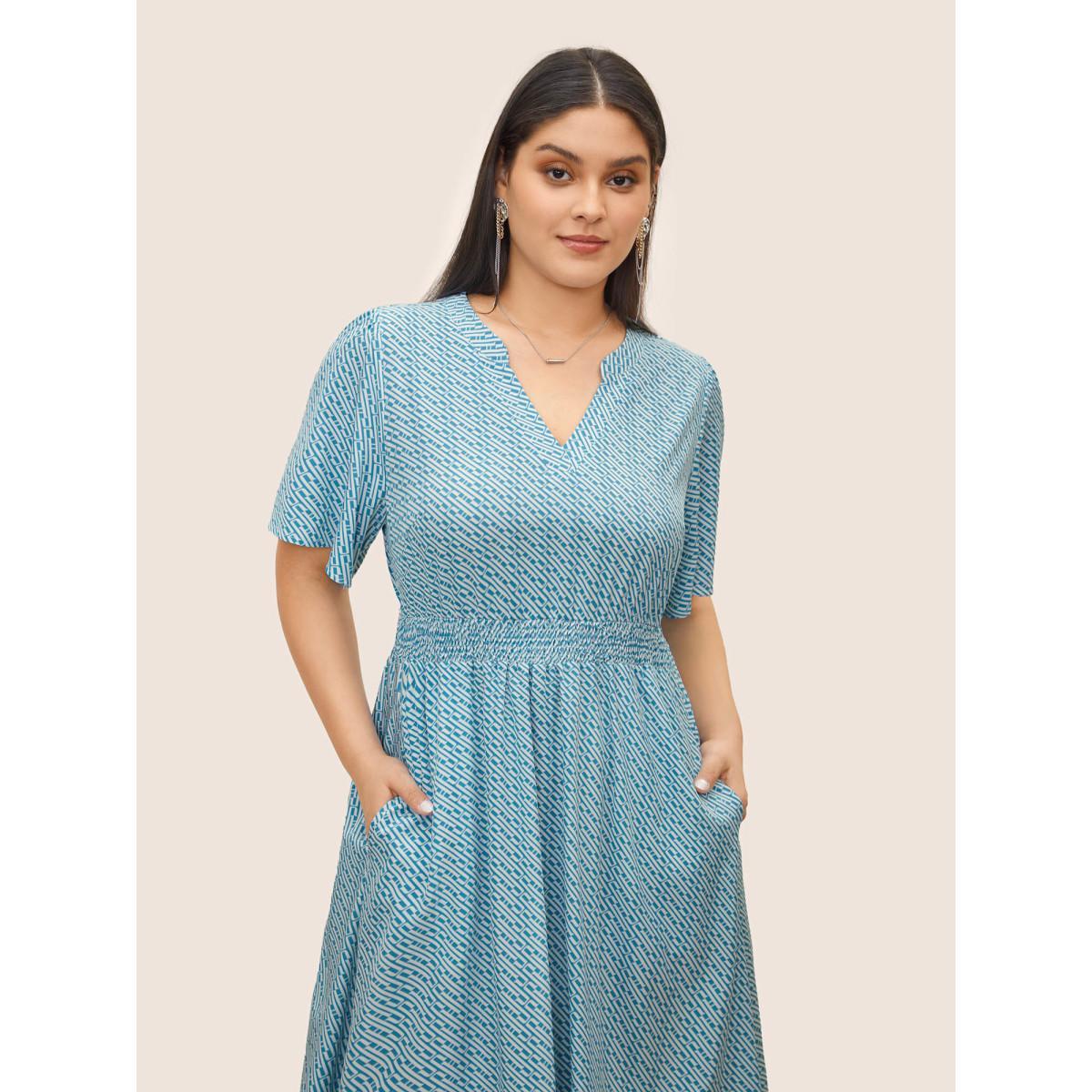Plus Size Geometric Patchwork Shirred Flat Collar With V Notch Dress LightBlue Women Work From Home Patchwork Flat collar with V-notch Short sleeve Curvy Midi Dress BloomChic 12/L Product Image