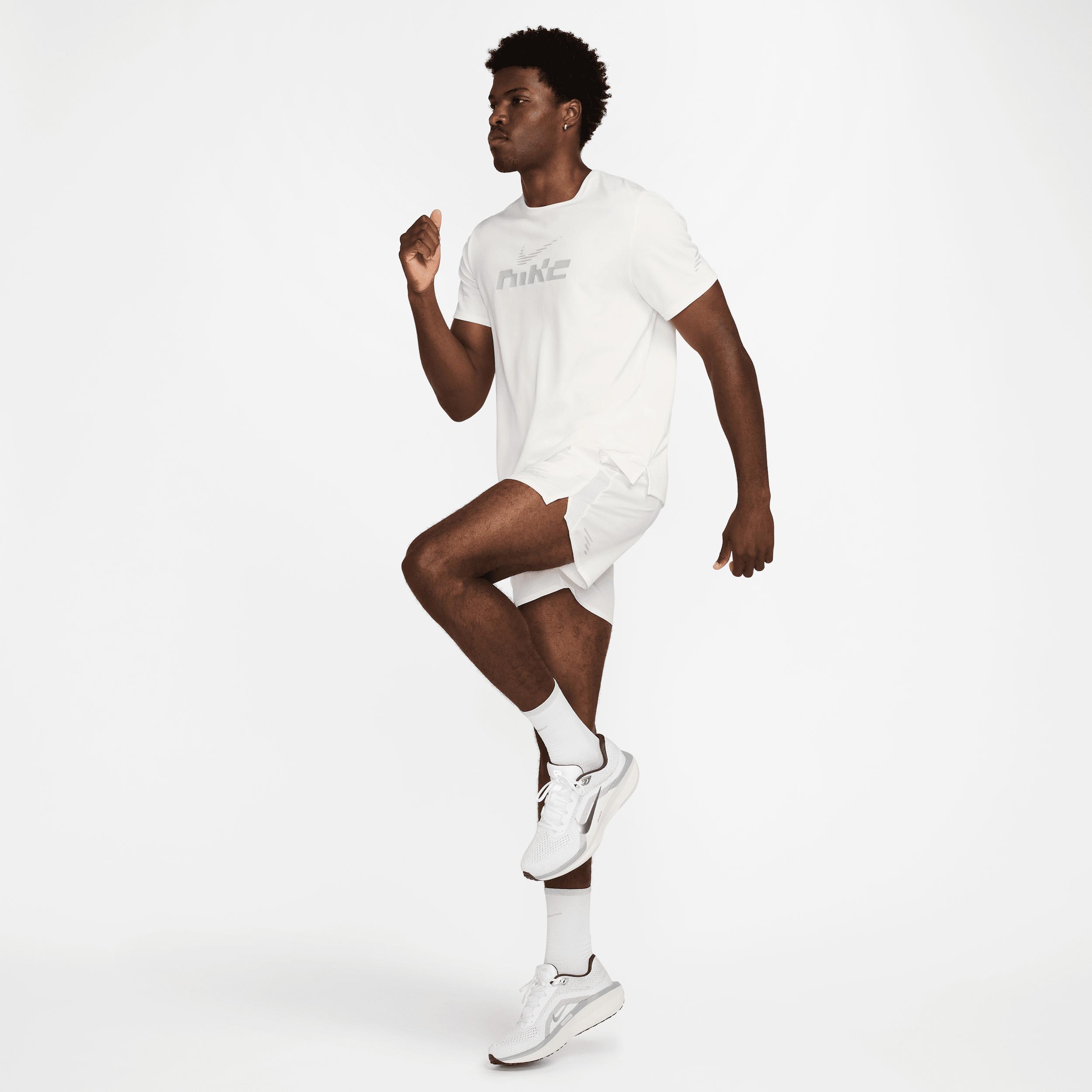 Nike Men's Challenger Flash Dri-FIT 5" Brief-Lined Running Shorts Product Image