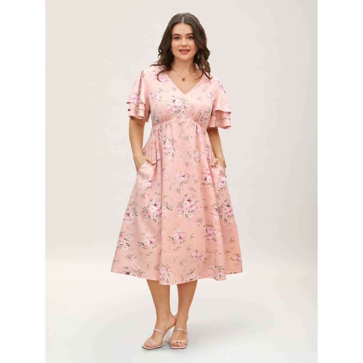 Plus Size Floral Elastic Waist Tiered Ruffle Sleeve Dress Crepe Women Elegant Tiered V-neck Short sleeve Curvy BloomChic 22-24/3X Product Image