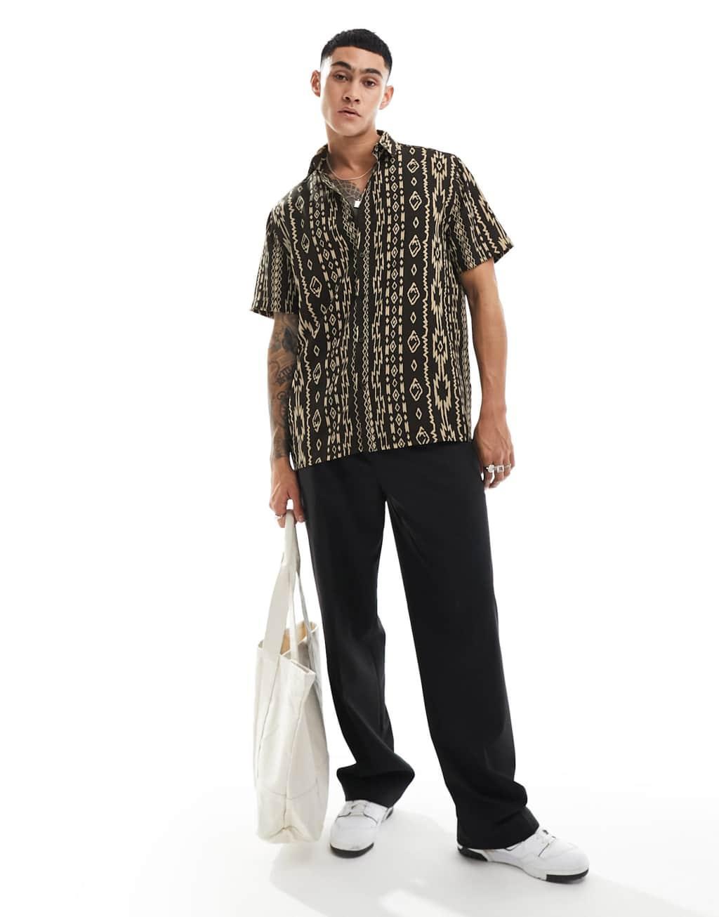 ASOS DESIGN relaxed shirt in pattern print in black Product Image