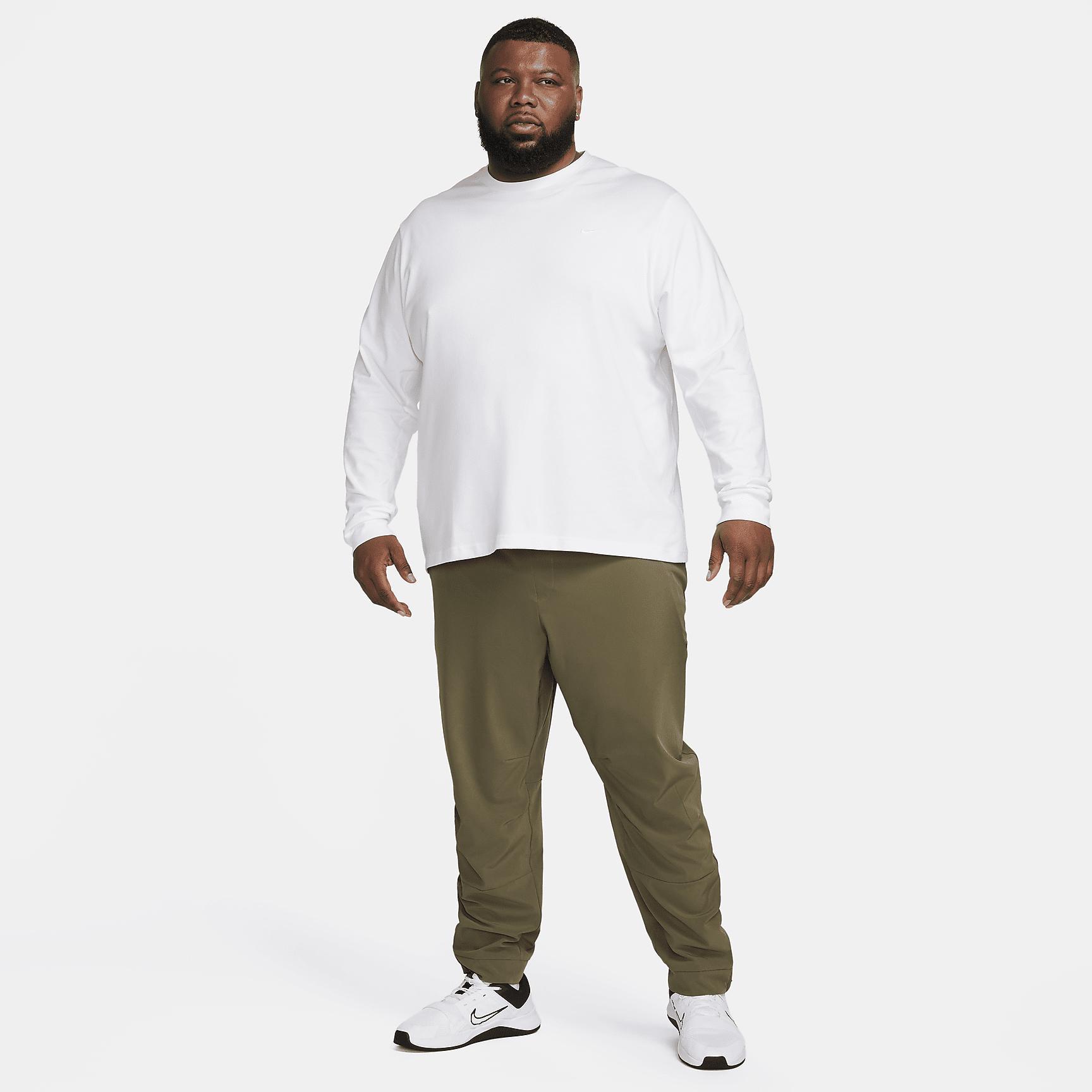 Nike Primary Men's Dri-FIT Long-Sleeve Versatile Top Product Image