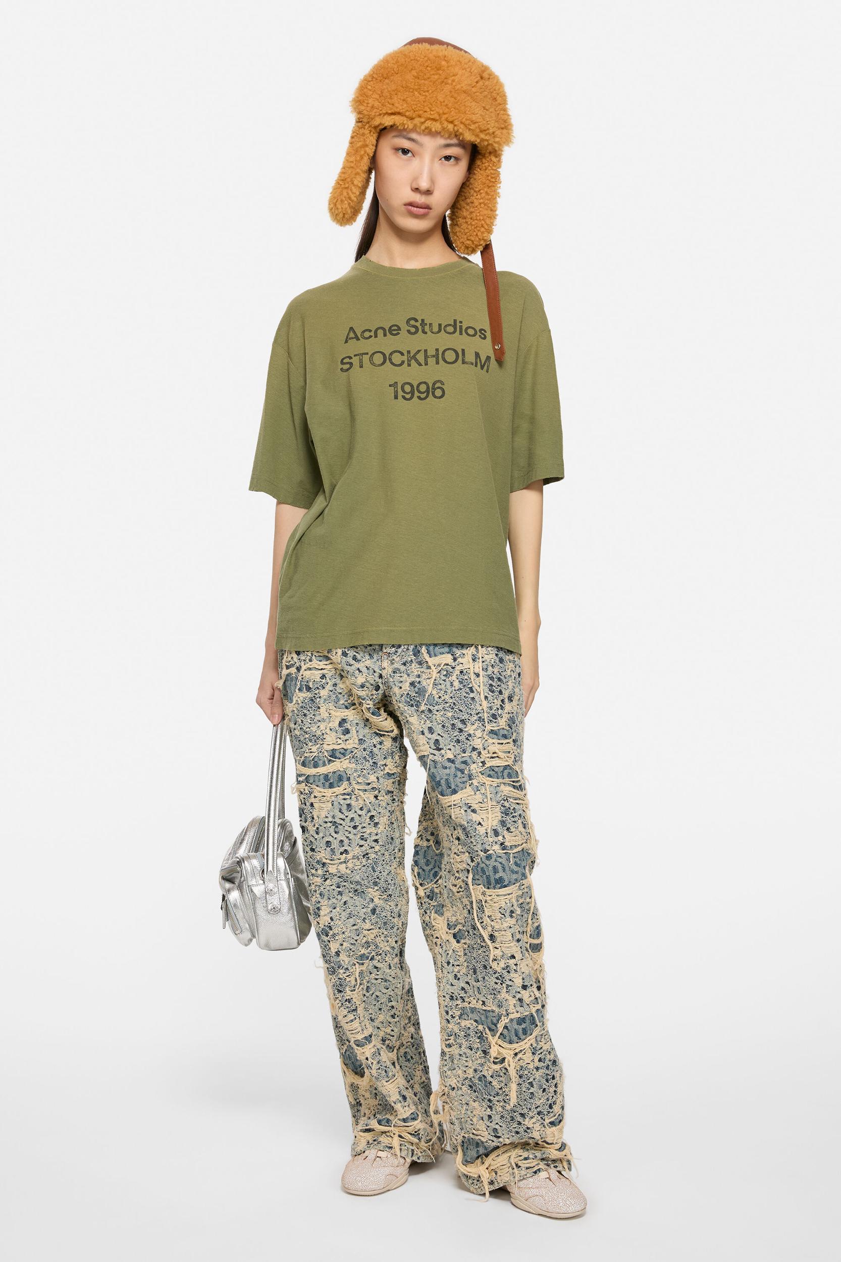 Logo t-shirt - Relaxed fit Product Image