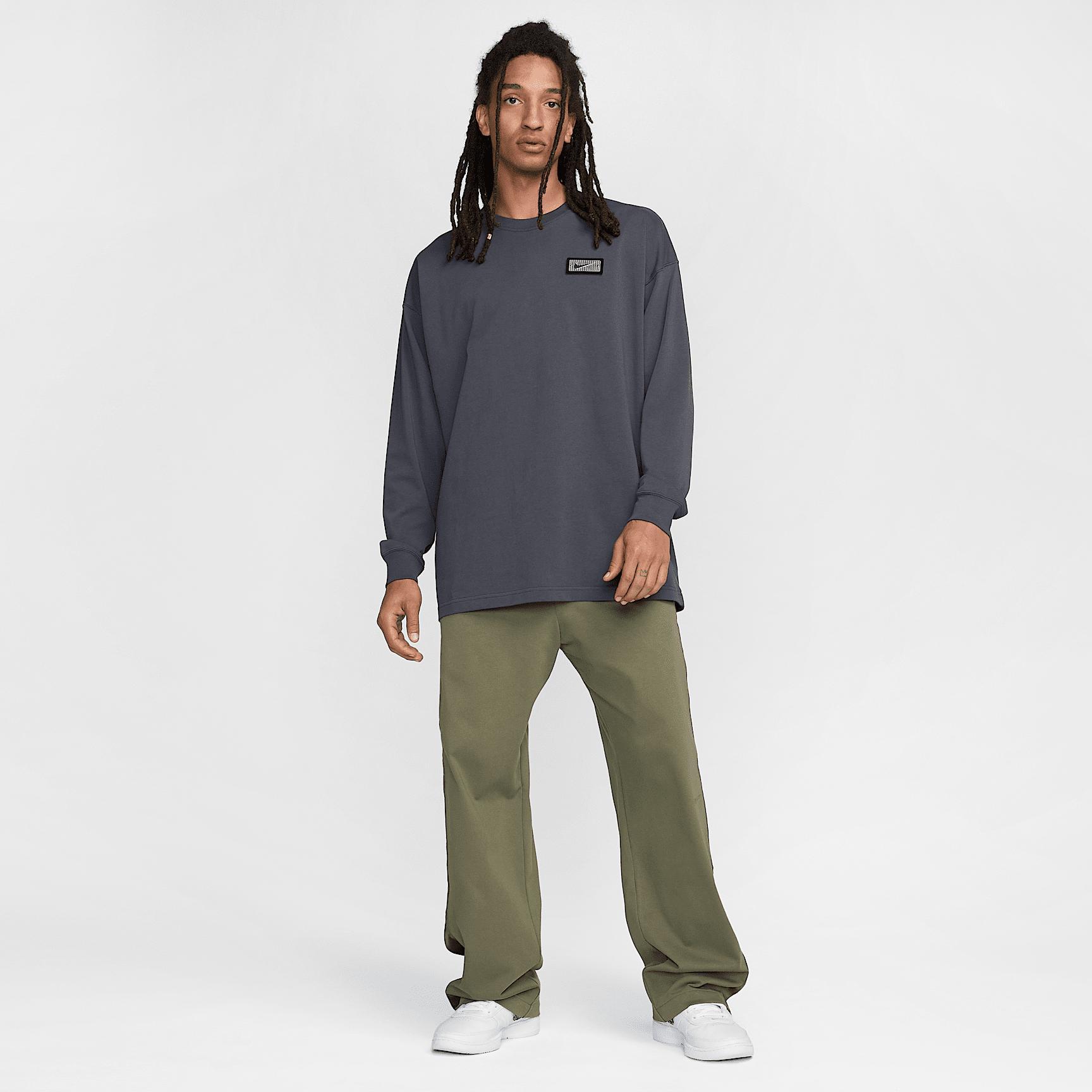 Devin Booker Men's Long-Sleeve Basketball T-Shirt Product Image