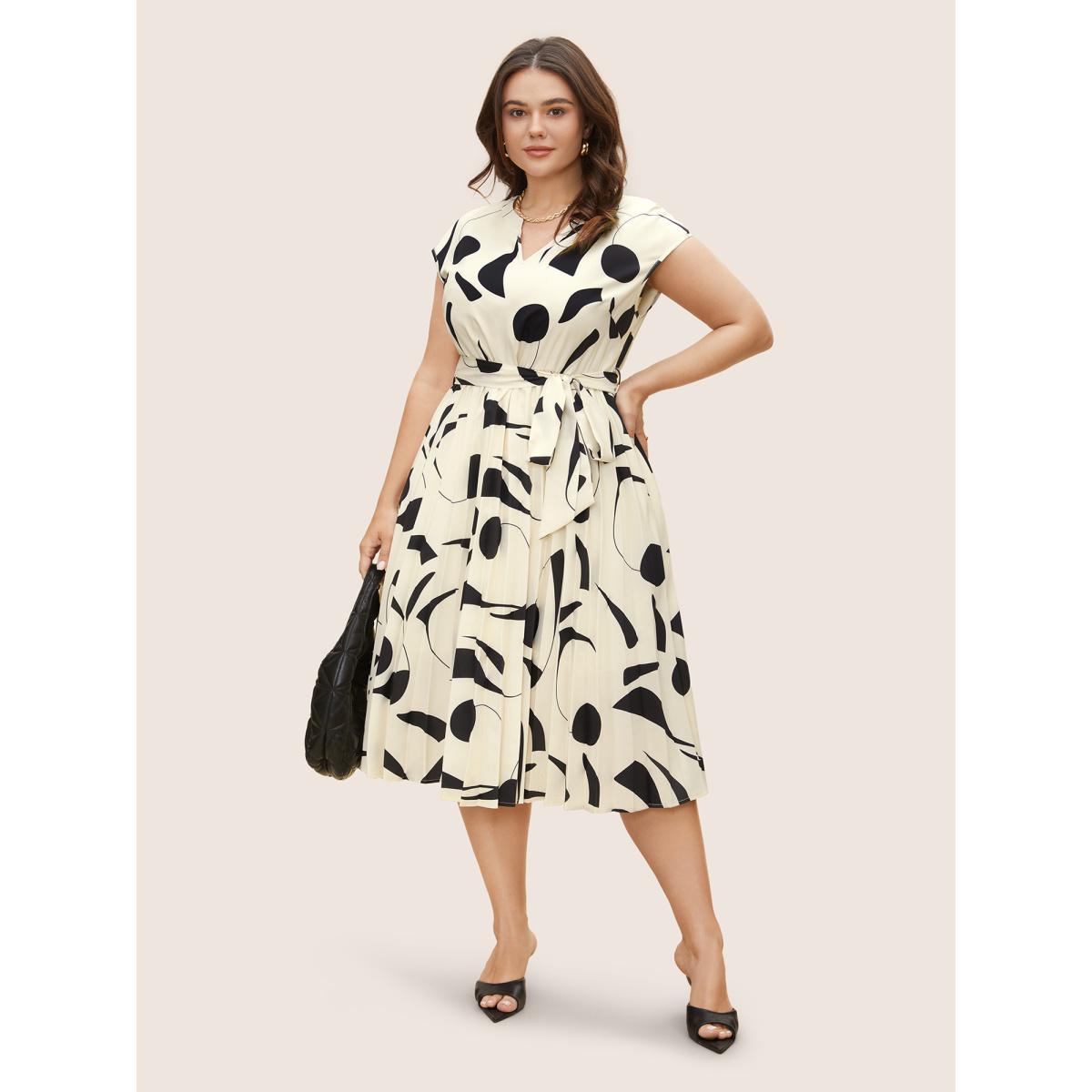 Plus Size Silhouette Floral Print Cap Sleeve Midi Dress Ivory Women At the Office Belted Flat collar with V-notch Cap Sleeve Curvy BloomChic 10/M Product Image