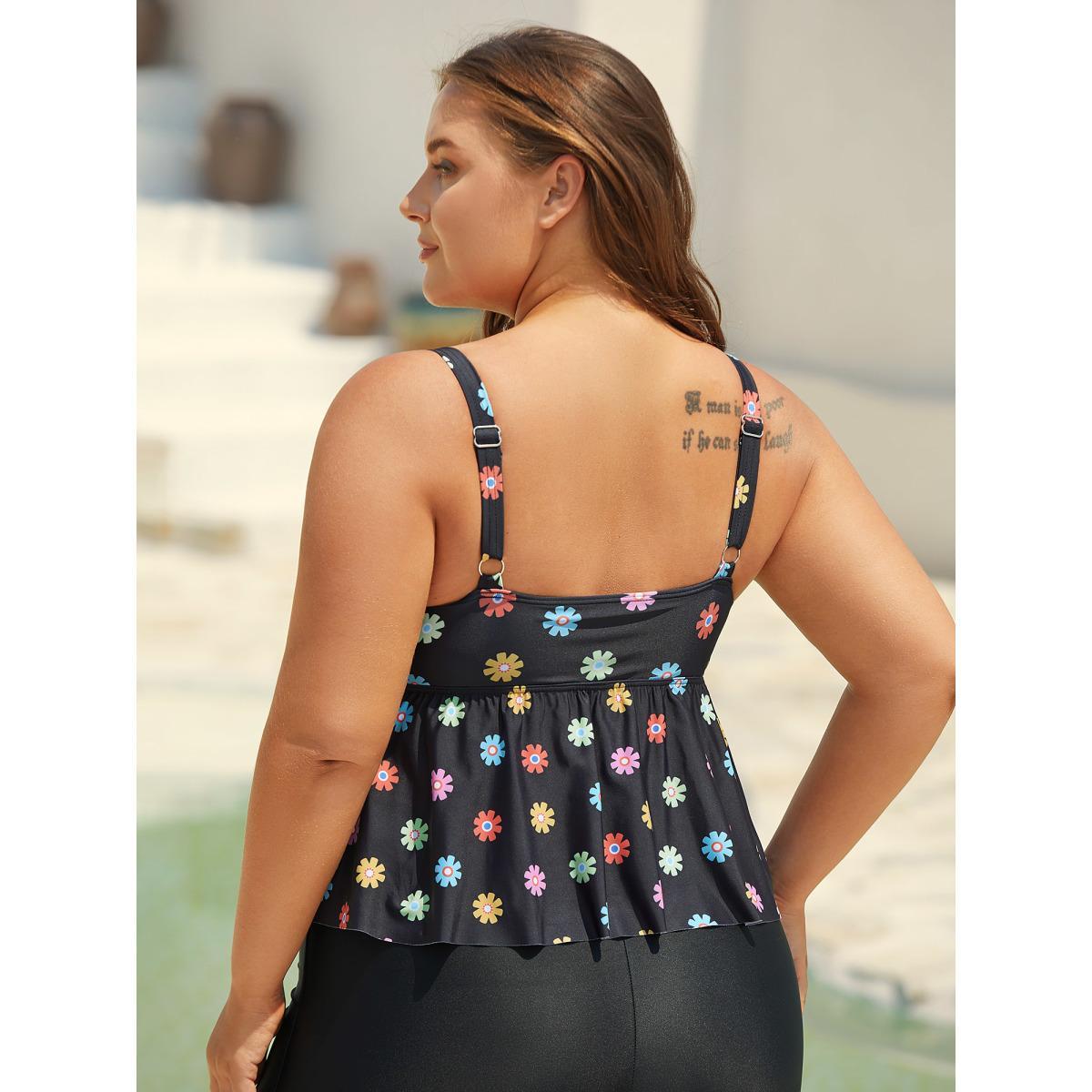Plus Size Multi-Color Floral Pattern Flared Swim Top Women's Swimwear Black Beach Gathered High stretch Bodycon Heart neckline Curve Swim Tops BloomChic 30/6X Product Image
