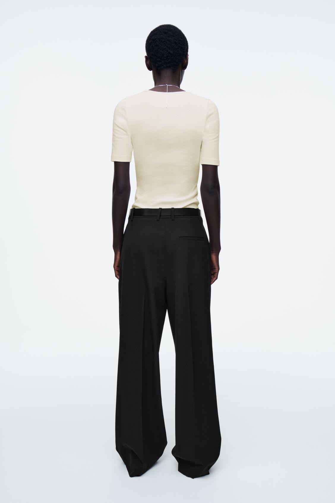 SLIM SCOOP-NECK COTTON T-SHIRT Product Image