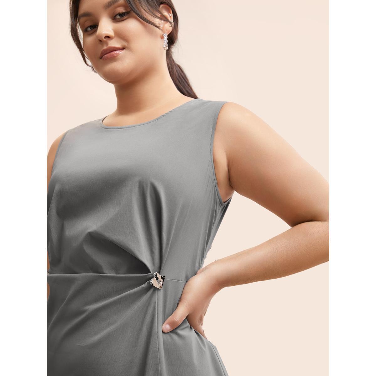 Plus Size Stretch Woven Crushed Pleated Midi Dress DimGray Women Workwear Essentials Twist Round Neck Sleeveless Curvy BloomChic 26/4X Product Image