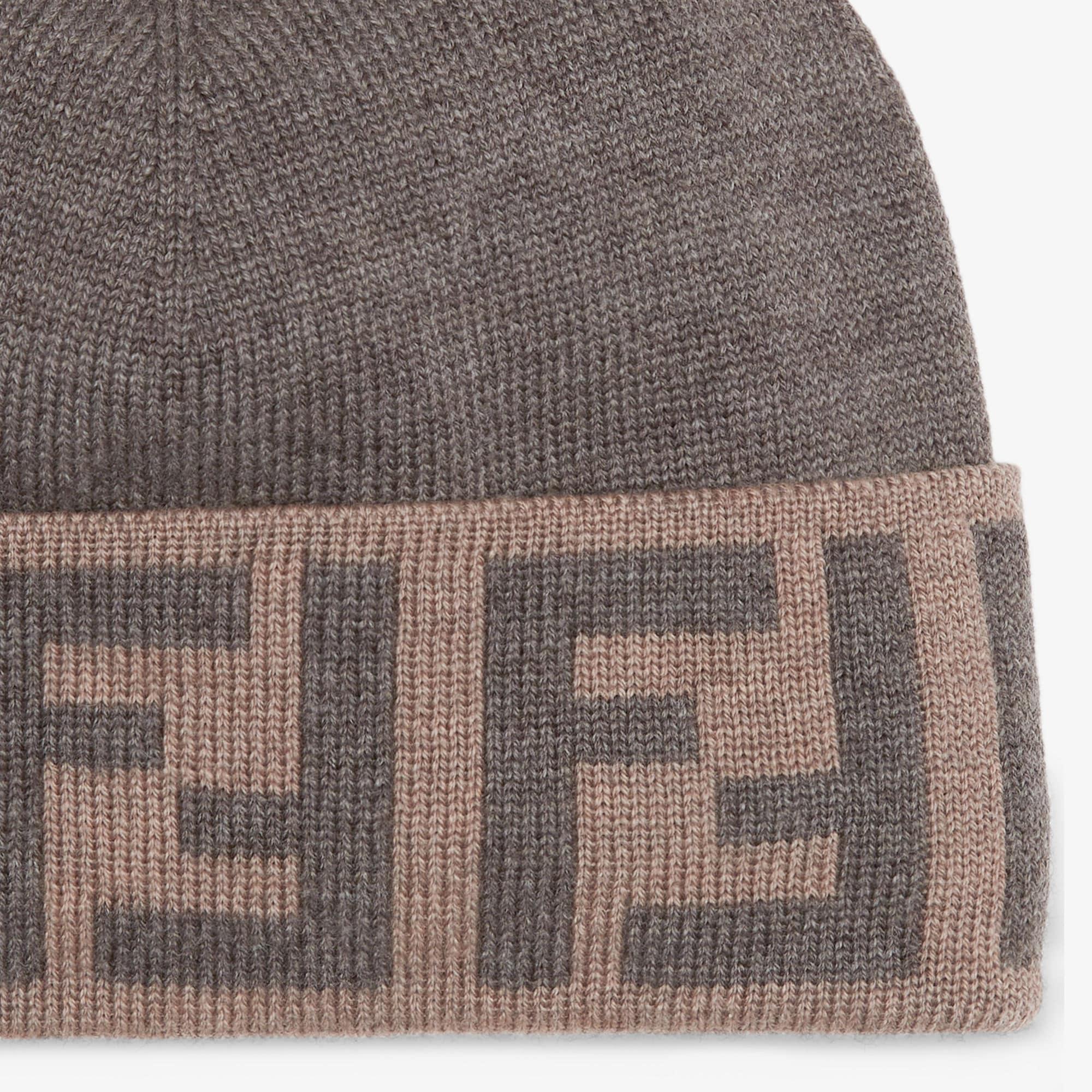 BeanieGray wool hat Product Image