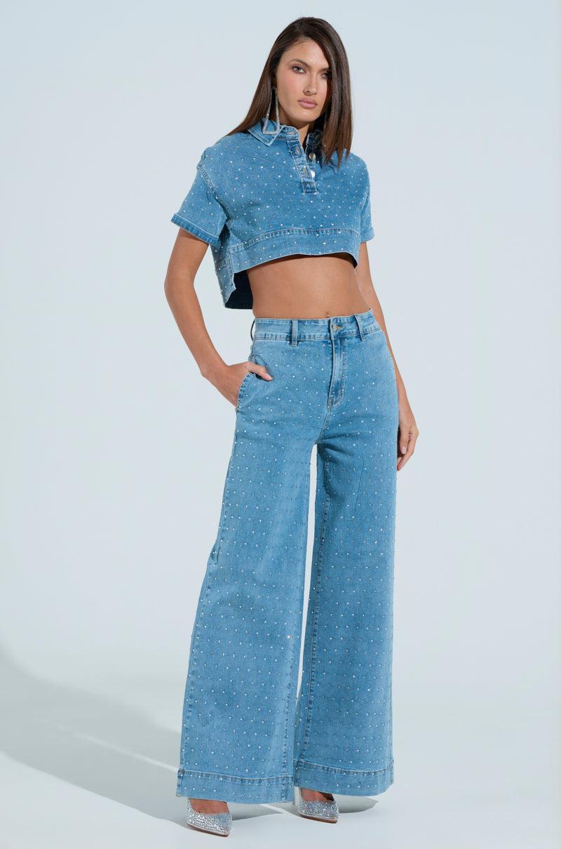 IT'S GIVING BUTTON DOWN TOP Product Image
